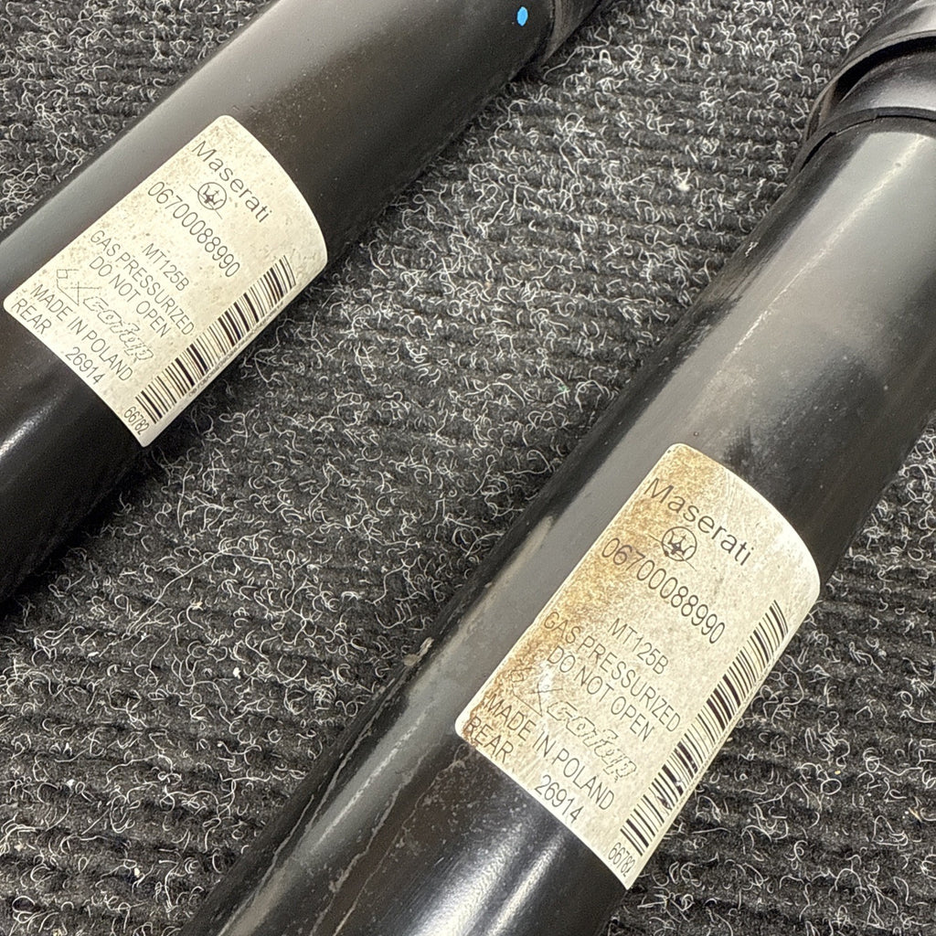 ☑️ 14-19 Maserati Ghibli OEM Left & Right Rear Strut Shock Absorber 0670088990