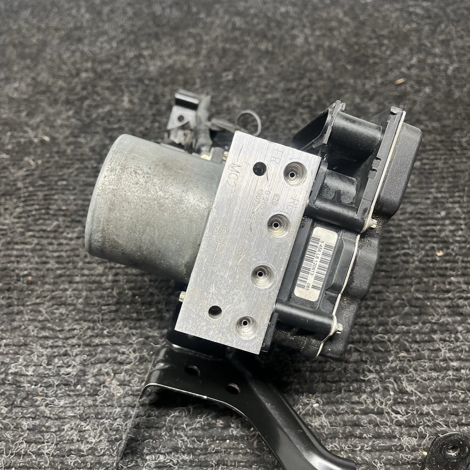 ☑️ 2015 SUBARU IMPREZA WRX STI ABS Pump 2.5L turbo STi 27536FG220 OEM