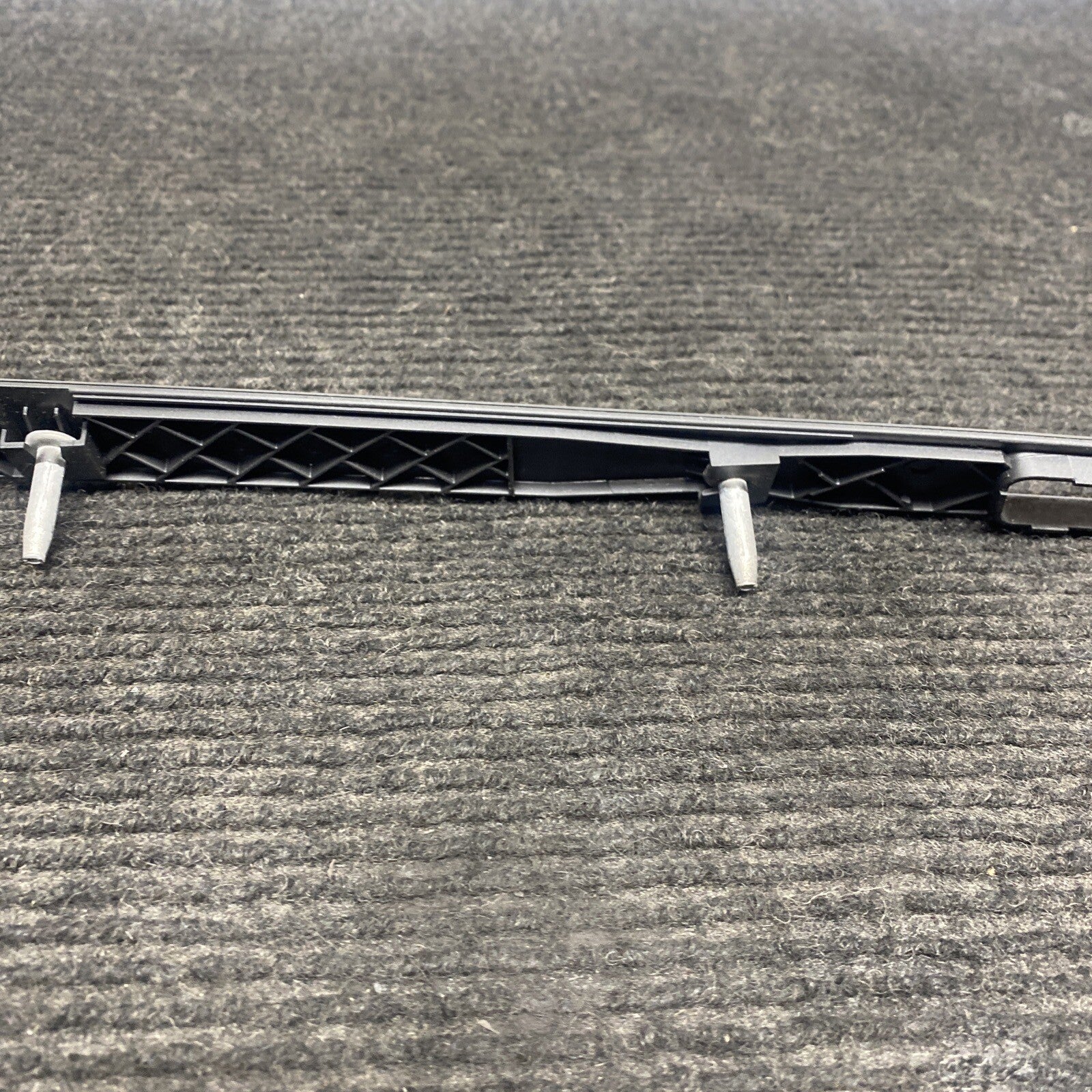 ☑️ 06-13 OEM BMW E90 E92 E93 328 335 M3 Cup Holder Decor Bezel Strip Trim Black