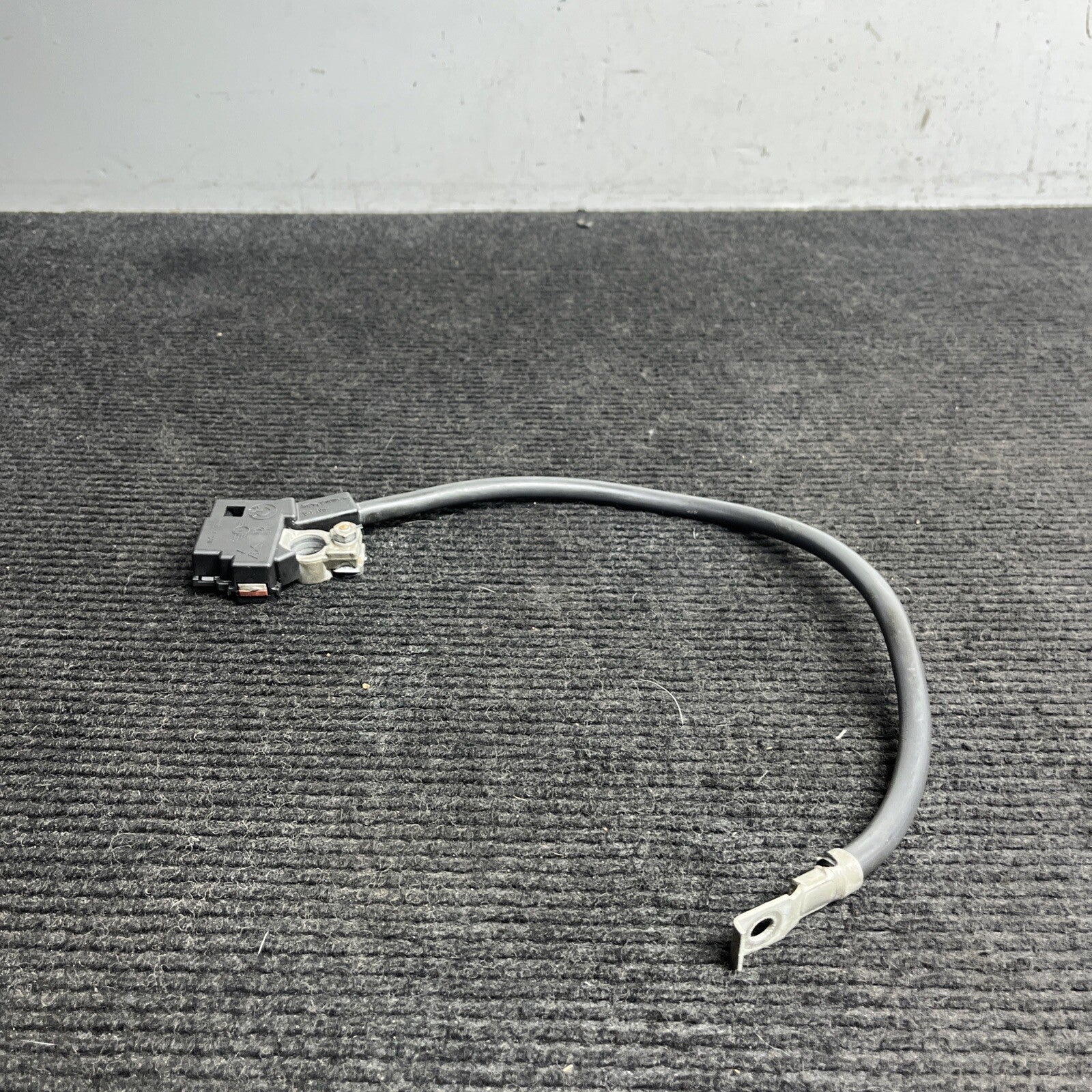 ☑️ OEM BMW F07 F10 M5 F13 F06 M6 F01 F02 Negative Cable Terminal IBS Sensor
