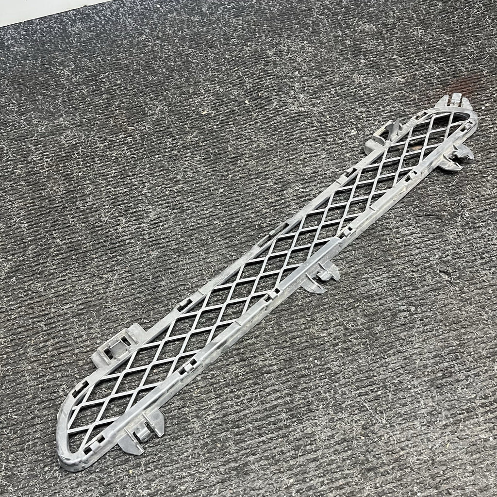 ☑️ 2011-2014 BMW X3 F25 Front Upper Center Bumper Grille OEM 7210466