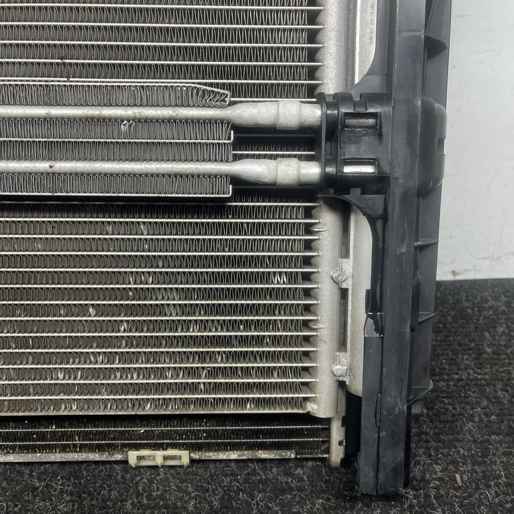 ☑️BMW E93 E92 E90 E82 328I N51 Engine Radiator Ac Condenser Assembly OEM
