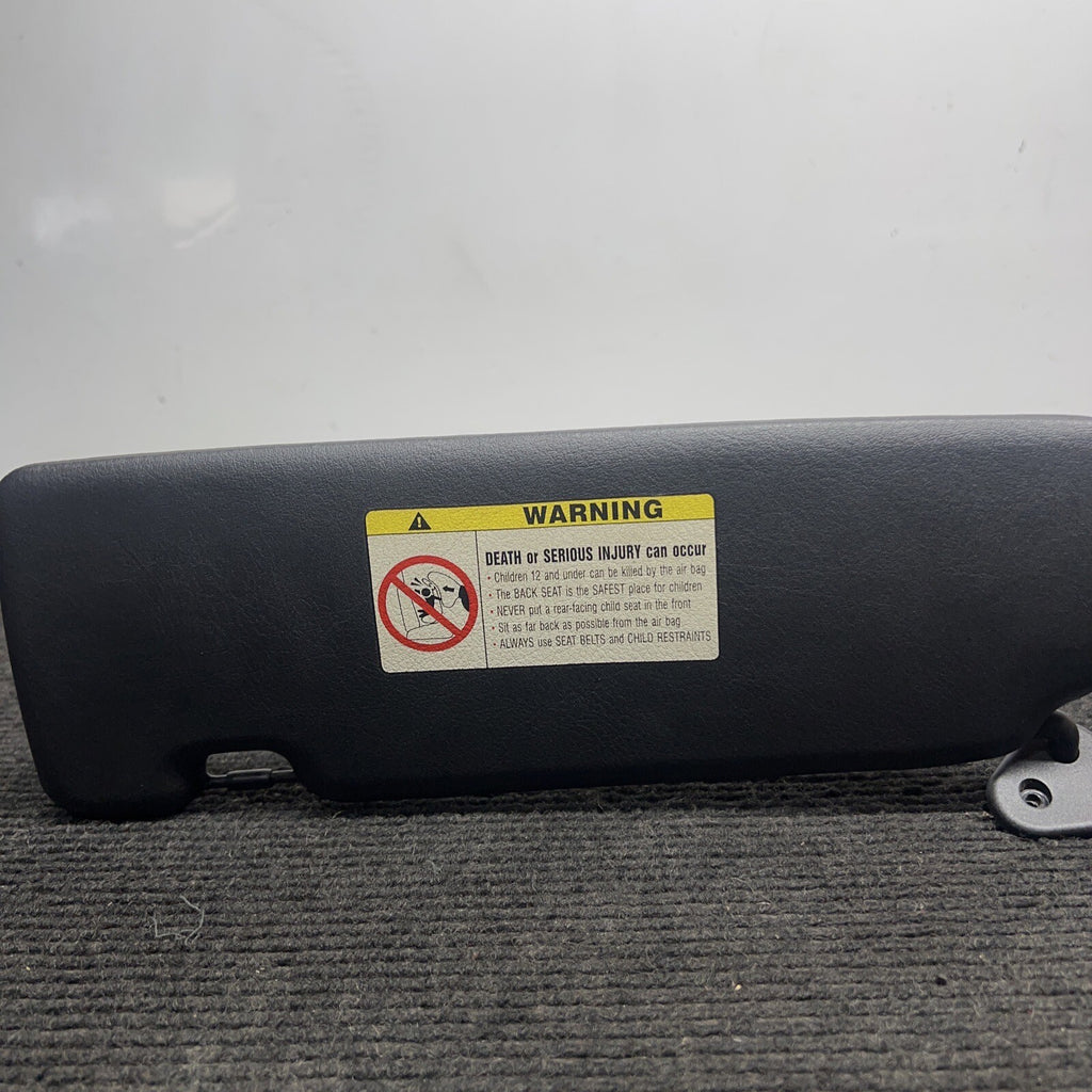 ☑️ 2001-2006 BMW 3 Series E46 Convertible Sun Visor  101-0232400 Passenger