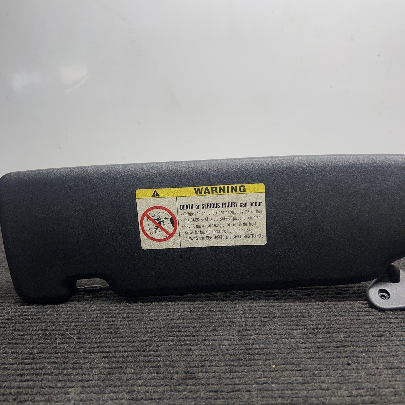 ☑️ 2001-2006 BMW 3 Series E46 Convertible Sun Visor  101-0232400 Passenger