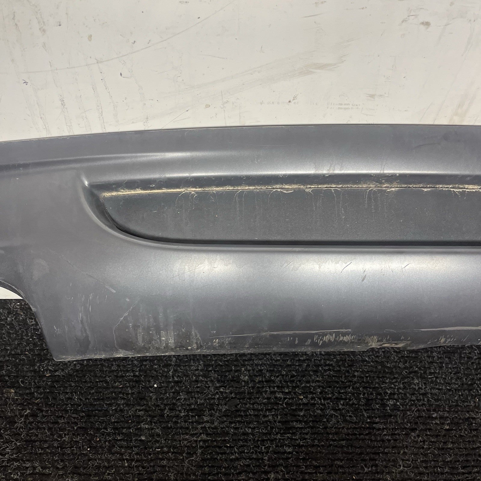 ☑️ 2008-13 BMW E82 E88 128I 135I M-SPORT REAR BUMPER DIFFUSER COVER OEM 8045506