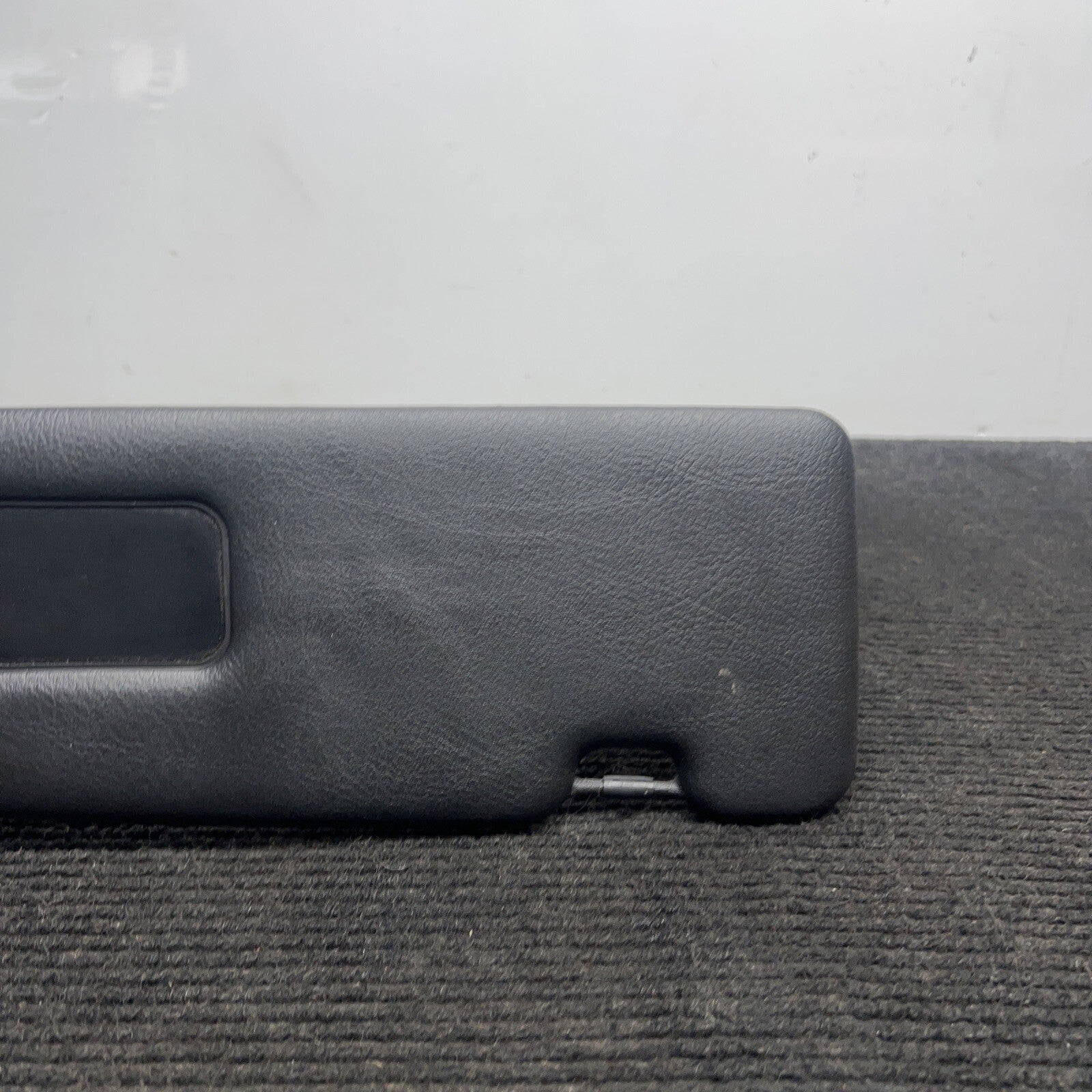 ☑️ 2001-2006 BMW 3 Series E46 Convertible Sun Visor  101-0232400 Passenger