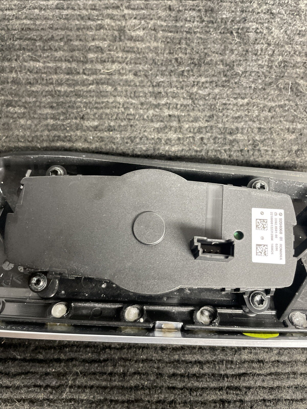 ☑️ 09-15 BMW F01 Left headlight switch bezel headlight switch unit OEM 9204068