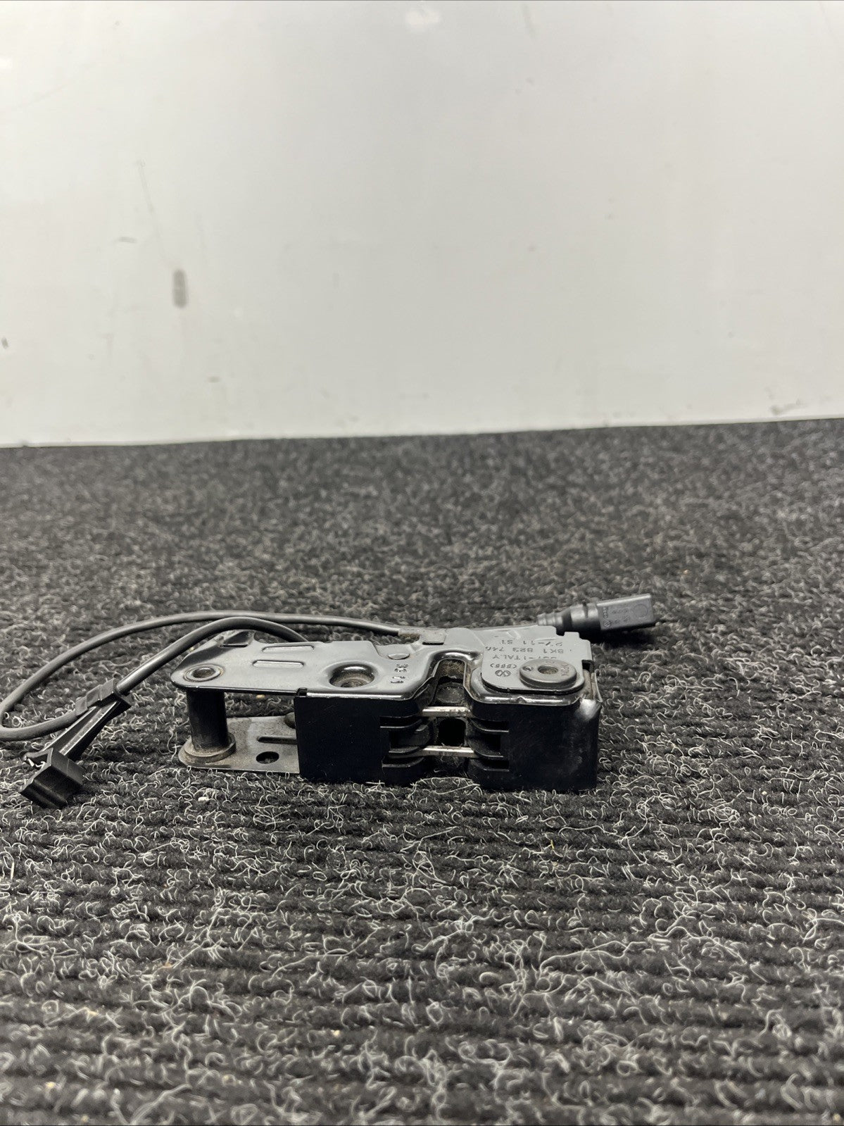 ☑️ 2008-2017 AUDI B8 A4 8T A5 S5 QUATTRO FRONT HOOD LOCK LATCH MECHANISM OEM