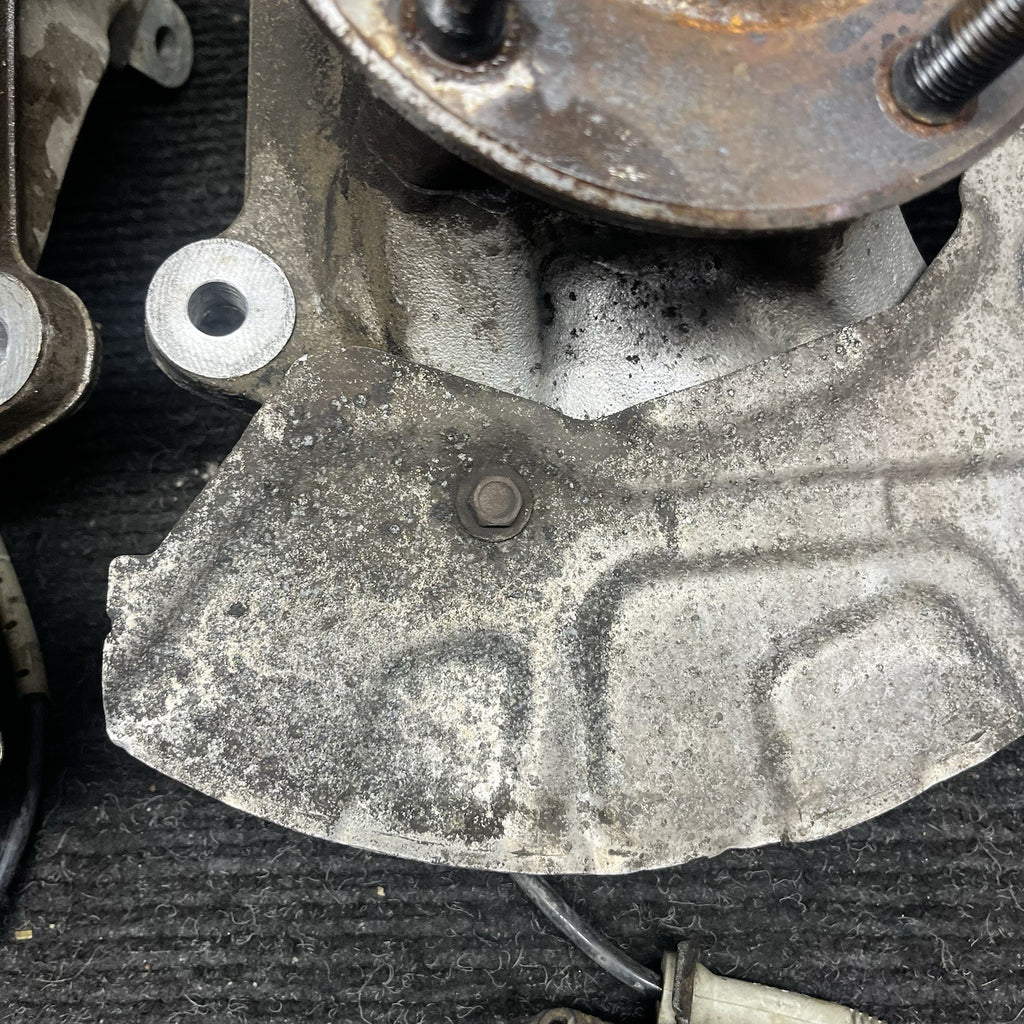 ☑️ BMW E88 E82 E90 E92 3 Series Front Spindle Knuckle Wheel Hub Bearing Pair OEM