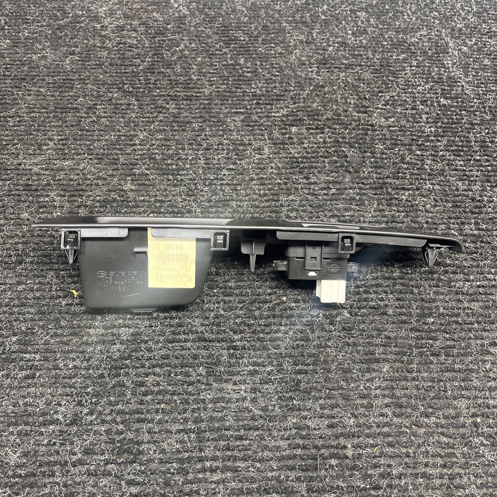 ☑️ 2011-2014 SUBARU WRX STI REAR RH Passenger WINDOW SWITCH TRIM. P/N 94266FG500