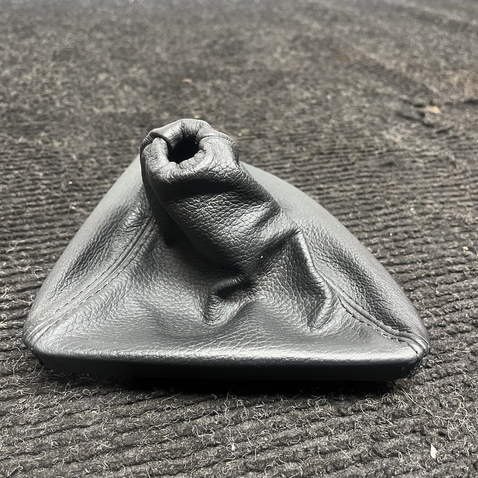 ☑️ Genuine OEM Manual Transmission Shift Boot For BMW 128i 135i 135is 2008-2013