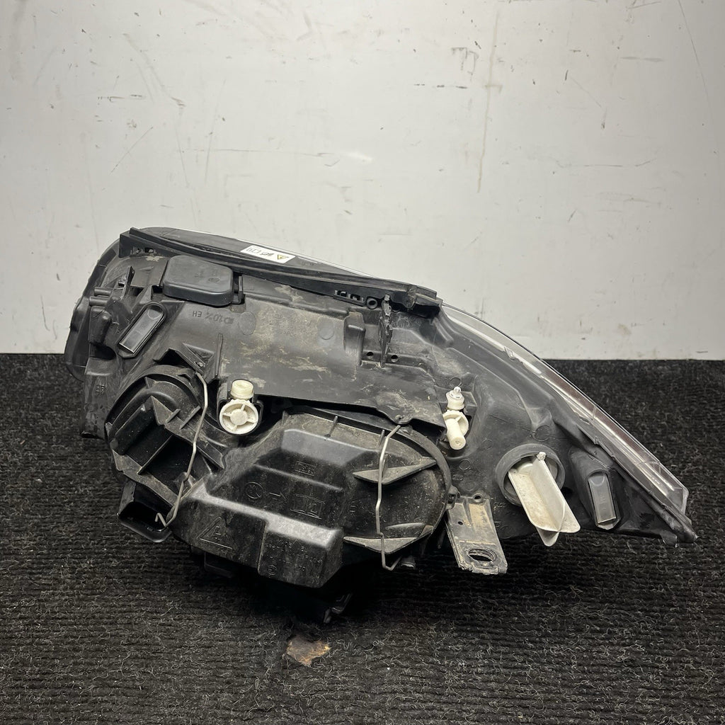 ☑️ 2011-2013 BMW 135I LCI E82 E88 RIGHT PASSENGER HID XENON HEADLIGHT OEM *NOTE*