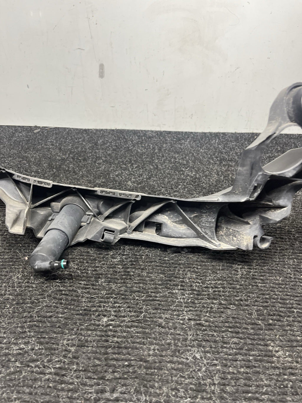☑️ 07-10 BMW E92/3 335 PreLci Front Right Passenger Headlight Arm Bracket Mount