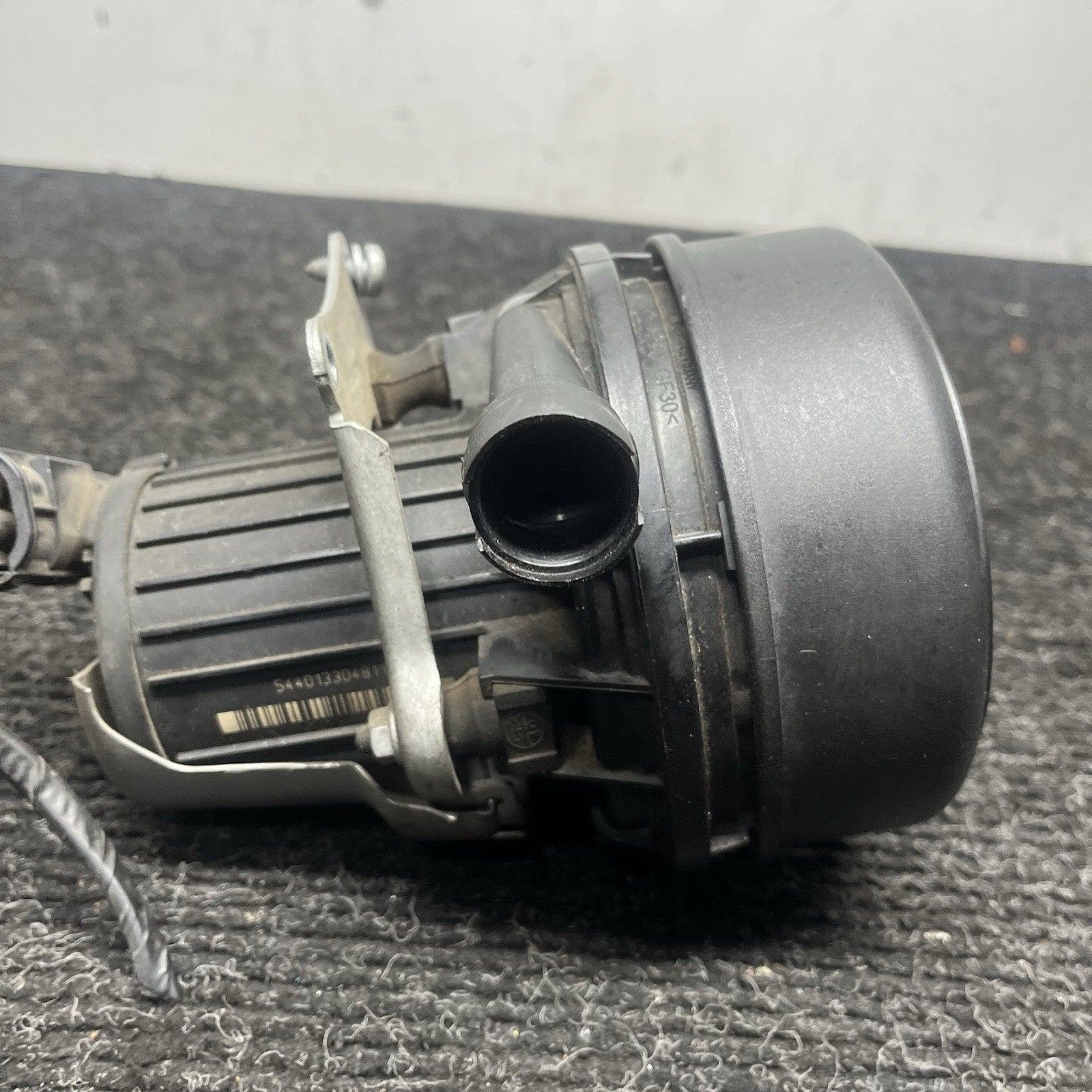 ☑️ 2003 2004 2005 BMW Z4 E85 Air Injection SMOG Pump Assembly 1318 OEM