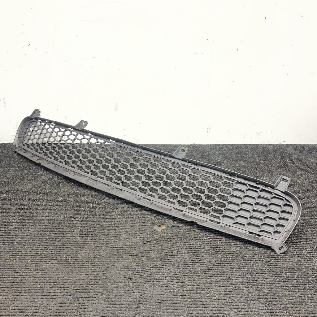 ☑️ 11-13 BMW E70 X5 GRILLE MESH TRIM FRONT BOTTOM LOWER BUMPER OEM 081523