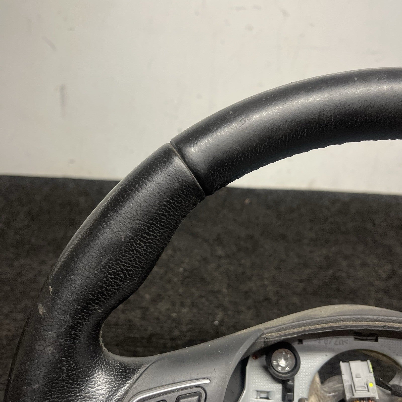 ☑️ BMW E84 X1 135i Sport Heater Steering Wheel Black w/ Switch 6853133 OEM