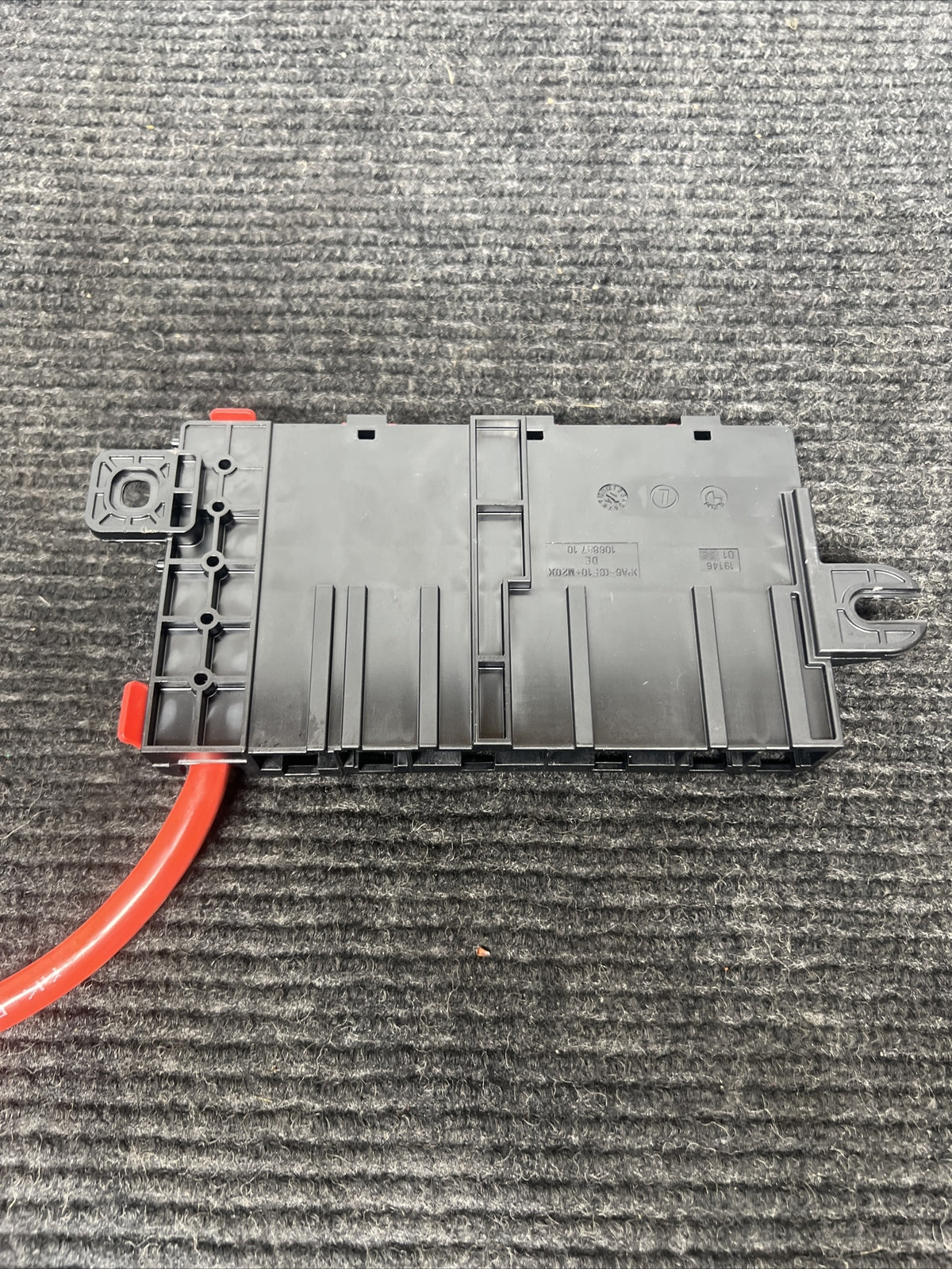 2012 - 2020 Bmw 3 Series 4 Series Positive Battery Power Fuse Box Oem