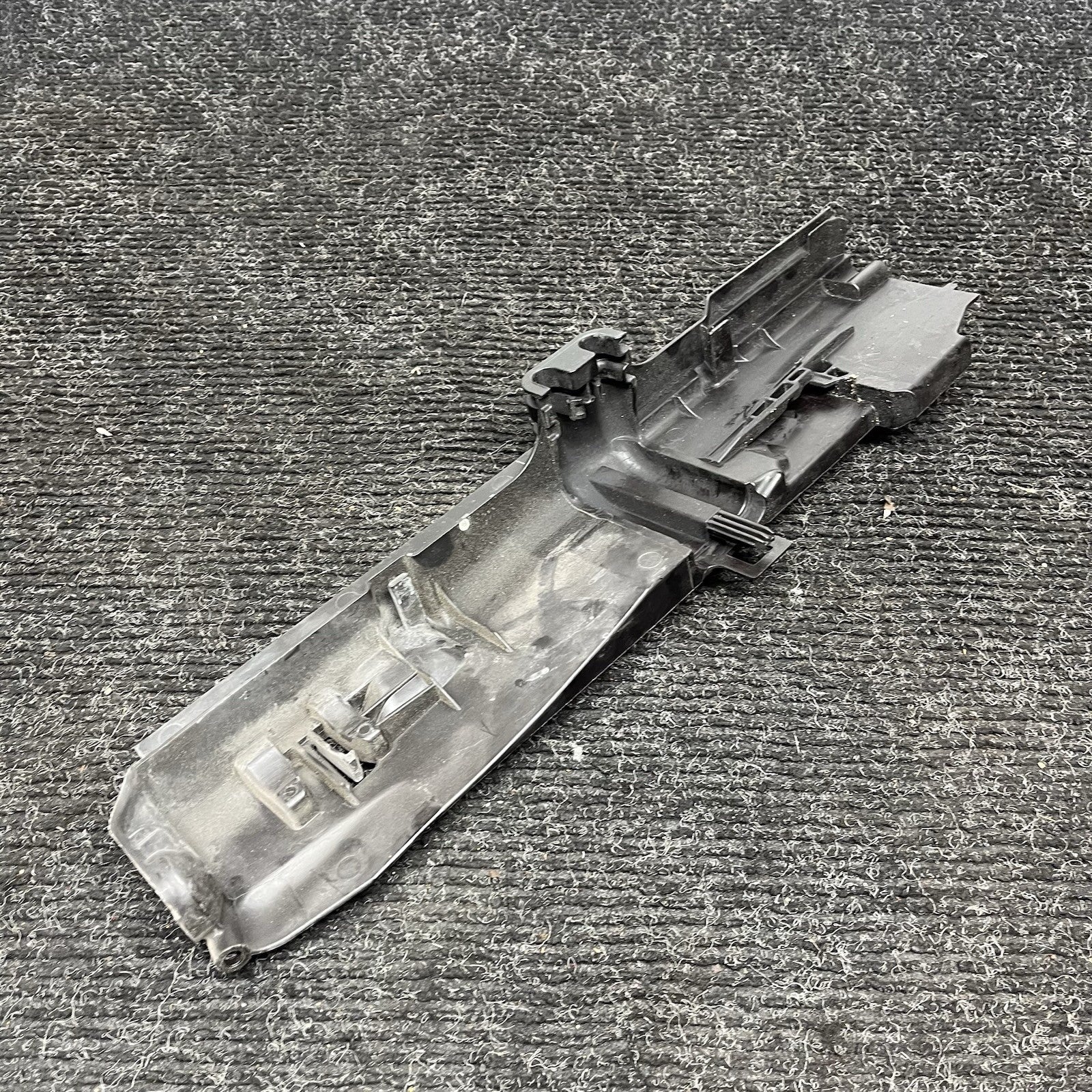 ☑️ BMW E90 Radiator Mount Carrier Left 7524912 OEM 06-11 325 328 330 335 M3