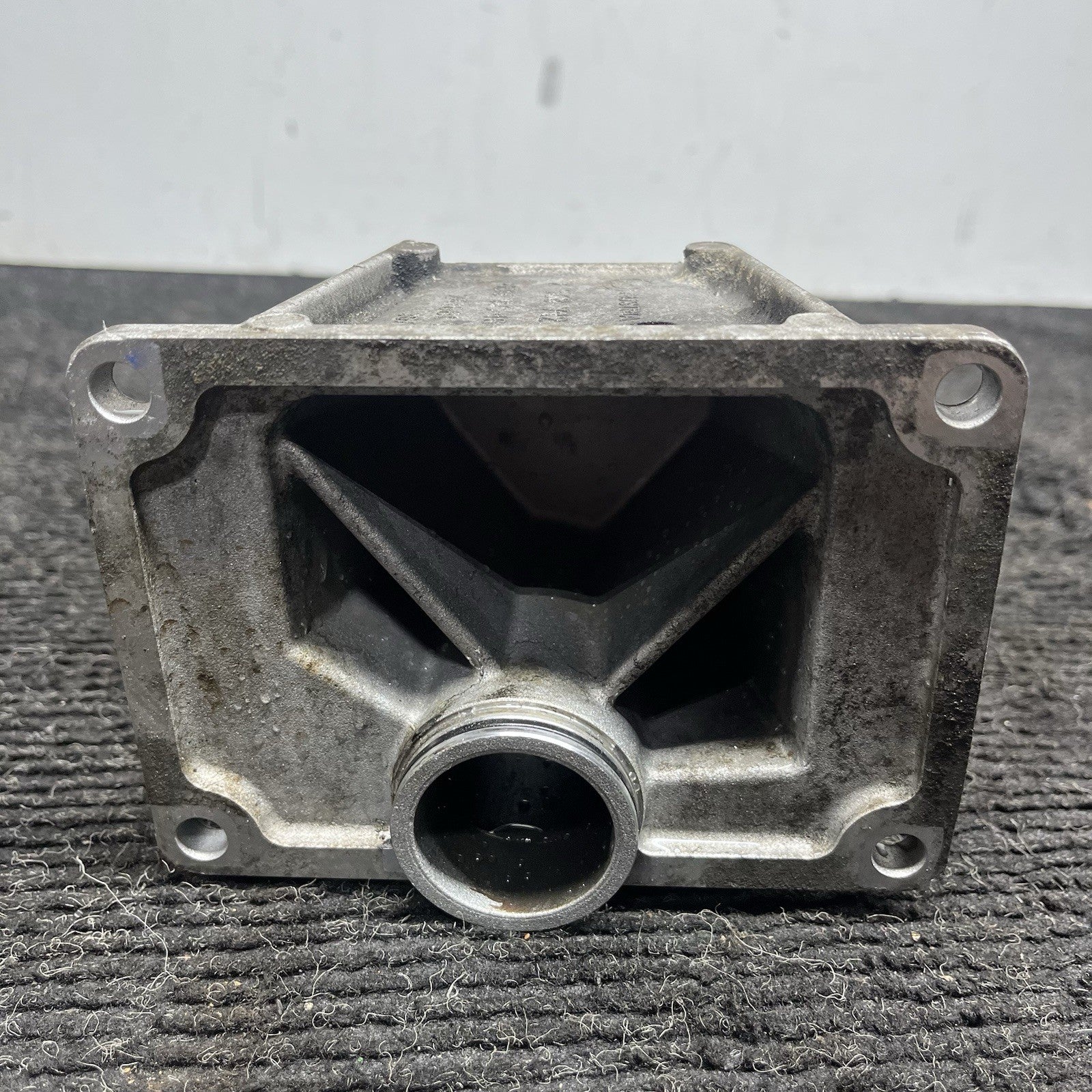 ☑️ 09-13 BMW 335i E92 Transmission Differential Axle Mount Support Bracket OEM