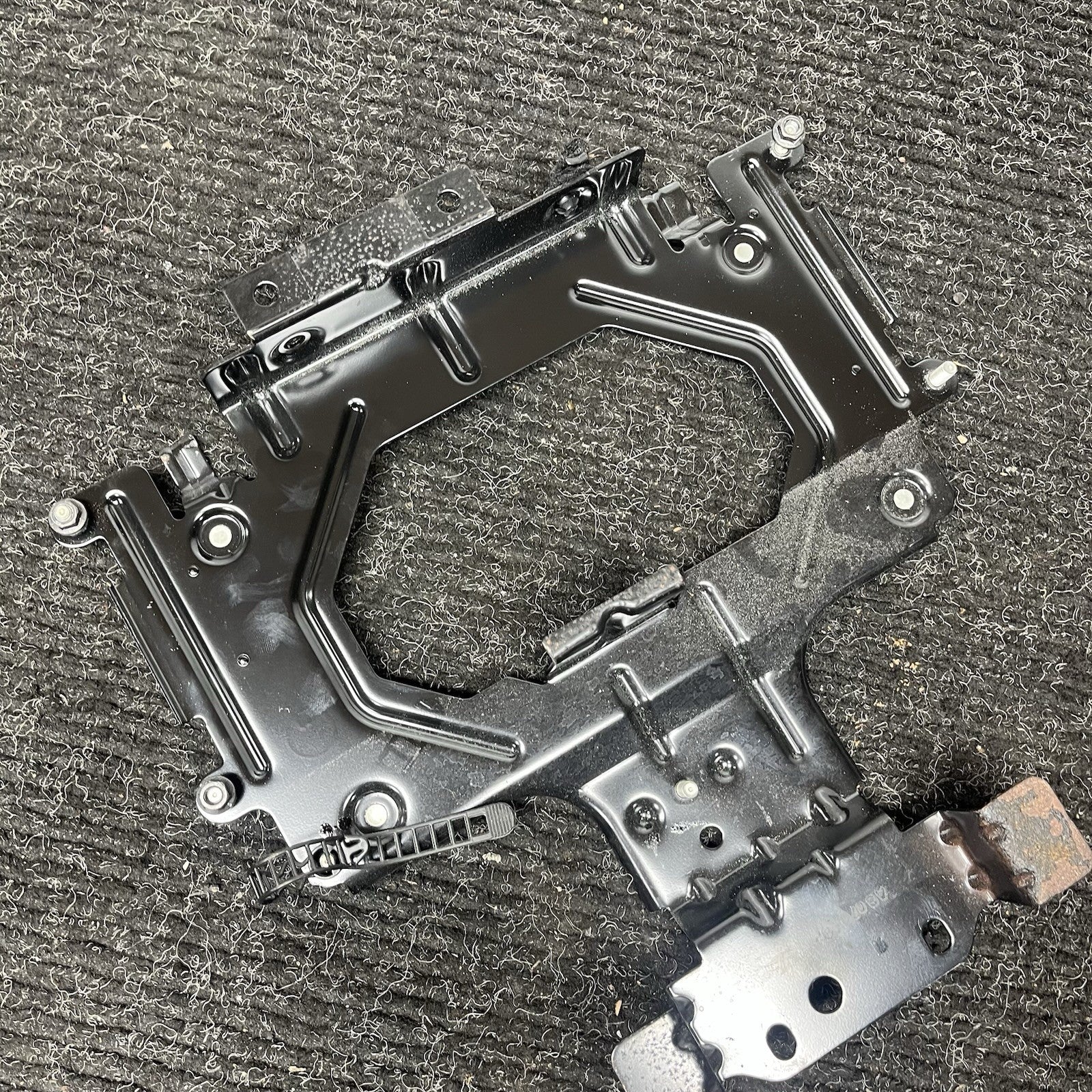 ☑️ 07-13 BMW 335i 335xi 328xi E90 E92 Telematics Module Bracket Holder 9135687