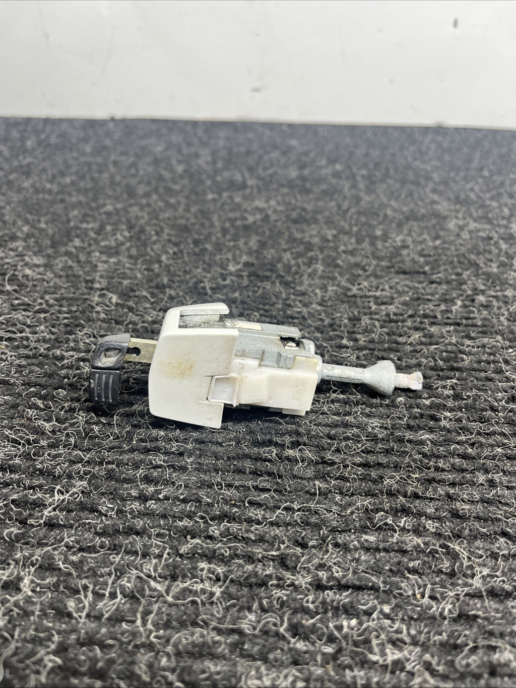 ☑️ 07-13 OEM BMW E92 E93 M3 Left Driver Door Lock Key Cylinder Mechanism White