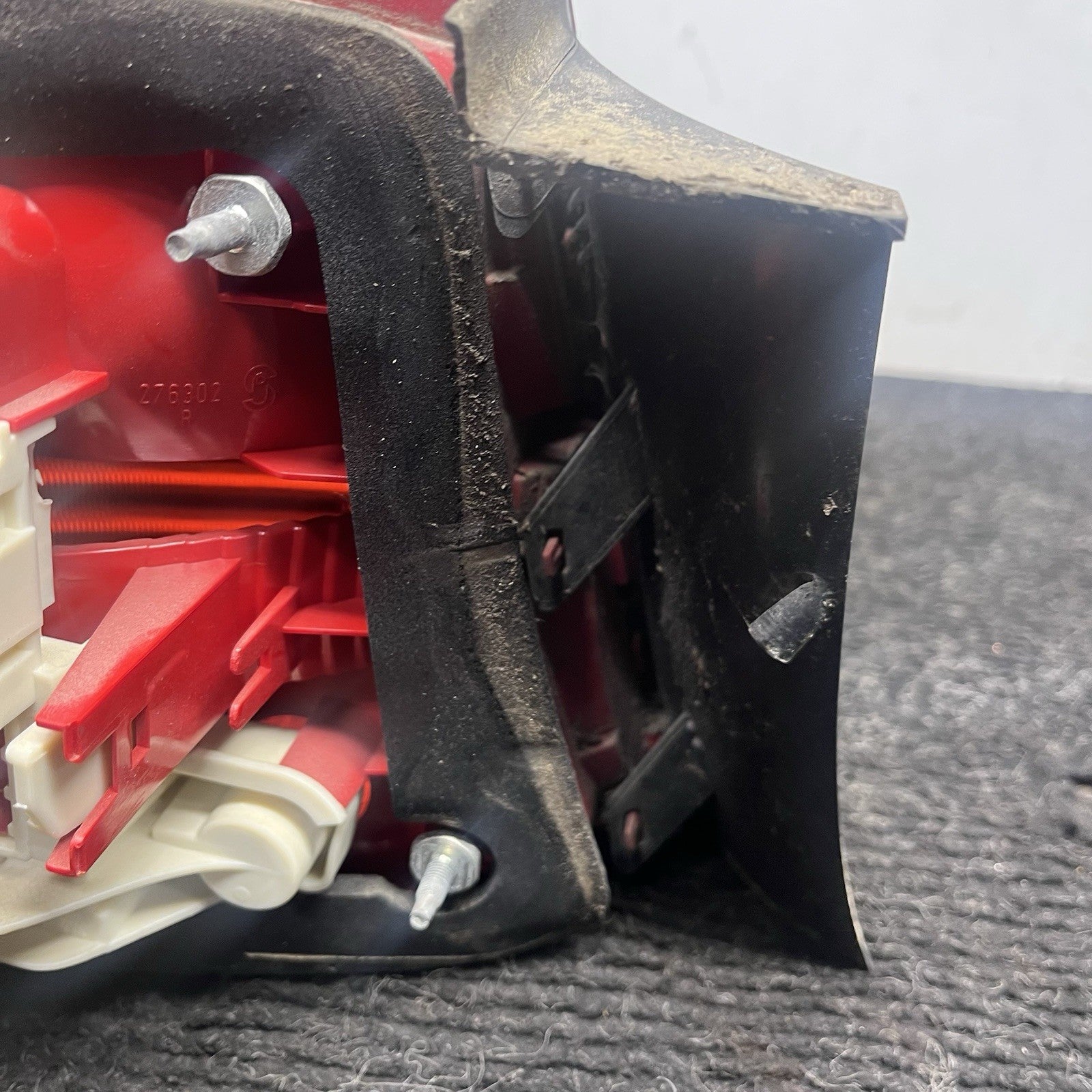 ☑️ 2006-2008 BMW 328I 335I Right Tail Light Outer 7161956 Oem E90