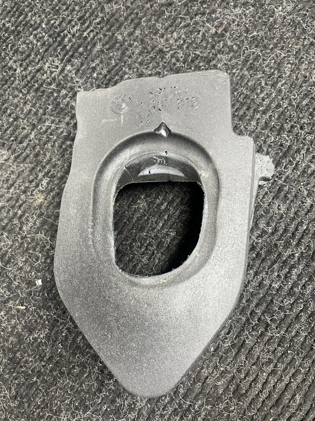 ☑️ 07-13 OEM BMW E90 E92 E93 335 M3 N54 N55 S65 MT Shifter Insert Foam Cover
