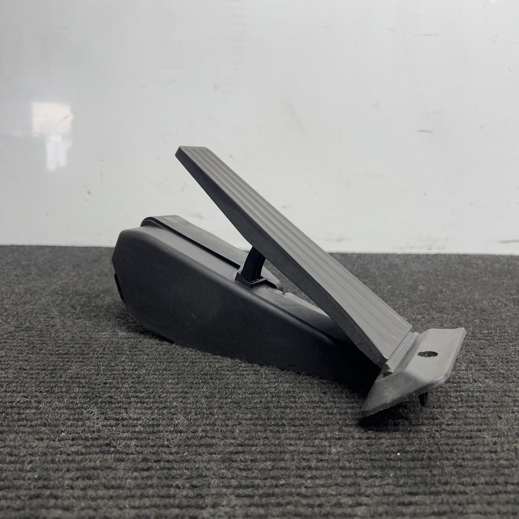 ☑️ Bmw E82 F88 128i 135i Gas Throttle Floor Pedal Lever Module Oem