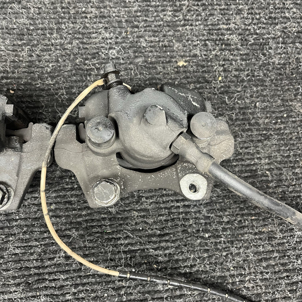 ☑️ 03-08 BMW E86 E85 Z4 3.0L RWD SET OF 2 REAR LEFT & RIGHT BRAKE CALIPER OEM