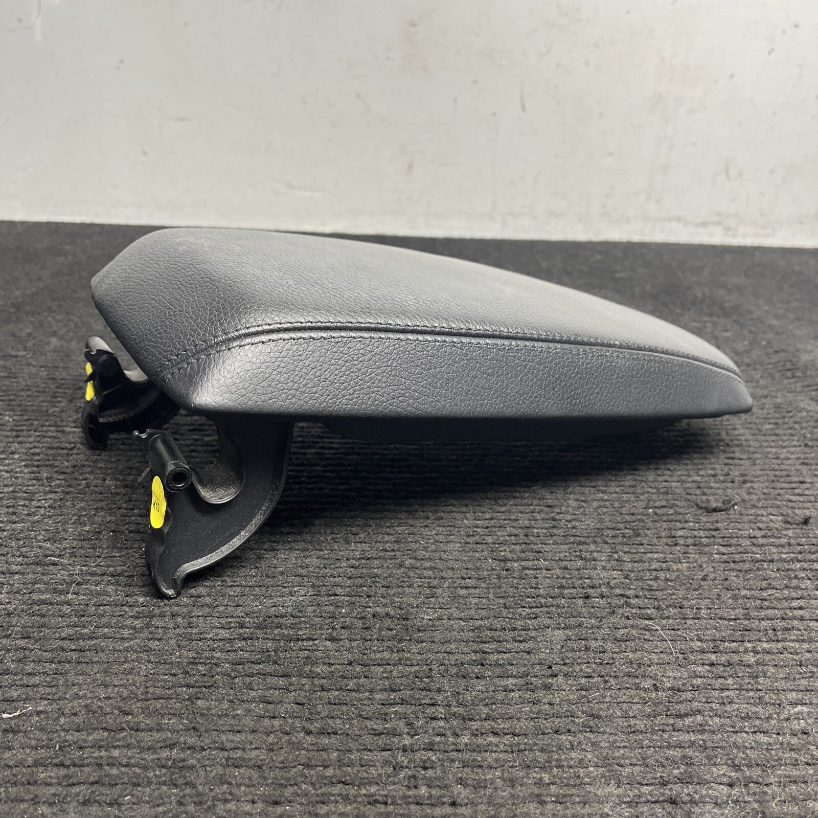 ☑️ BMW OEM Center Console Armrest Leather Black  F22 F23 228i 230i M235i M240i