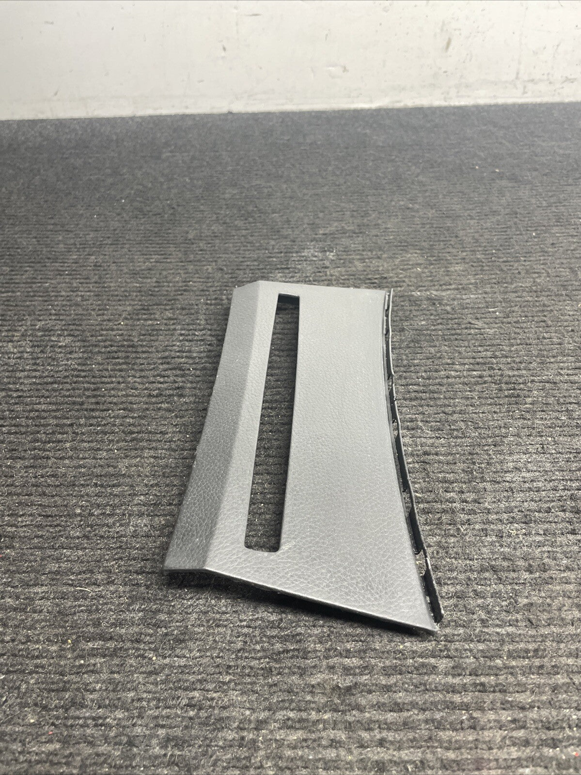 ☑️ 2006-2010 BMW M5 E60 CENTER CONSOLE UNDER PANEL TRIM OEM - 7906380
