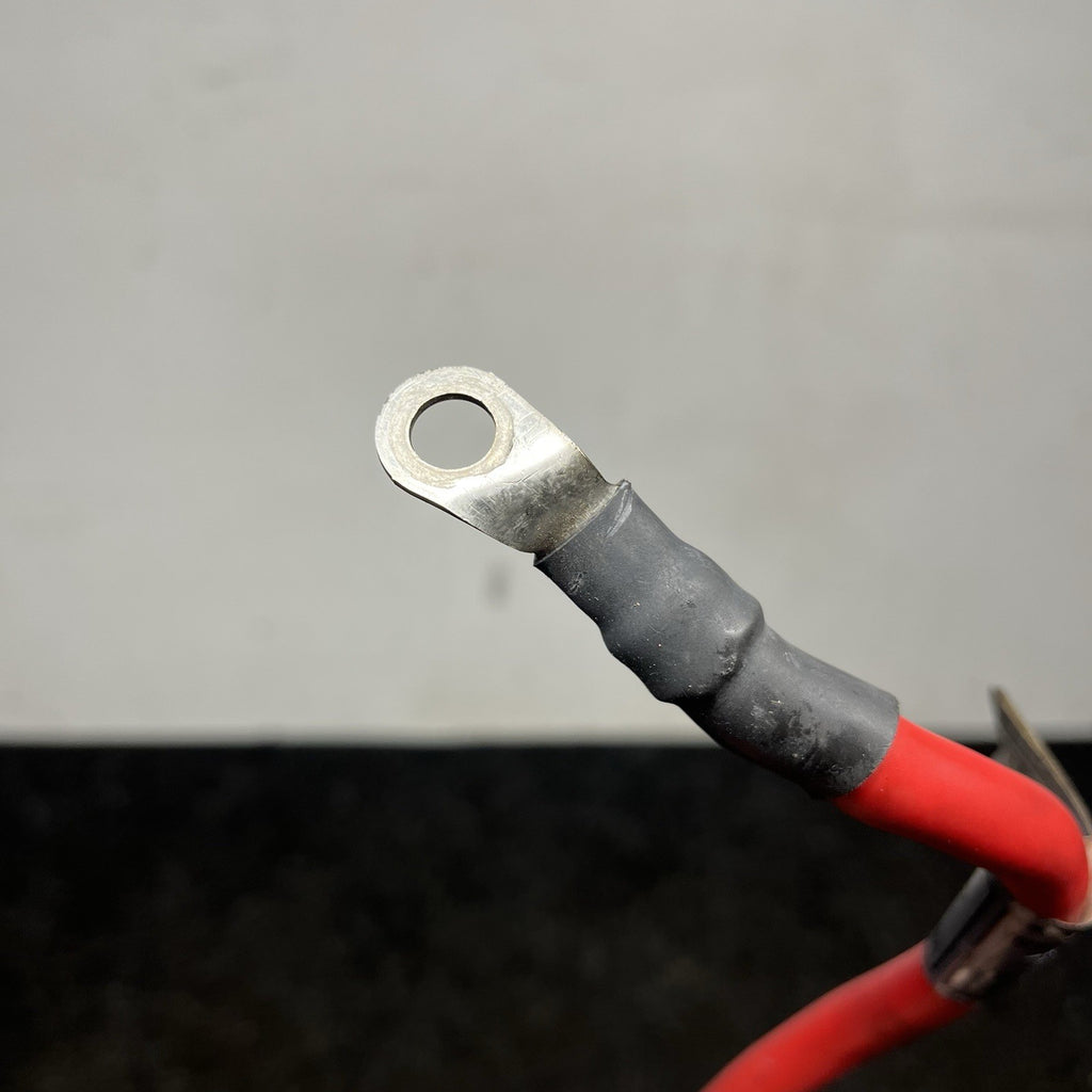 ☑️ 06-13 OEM BMW E82 E90 E92 M3 Battery Plus Pole Terminal Positive Red Cable