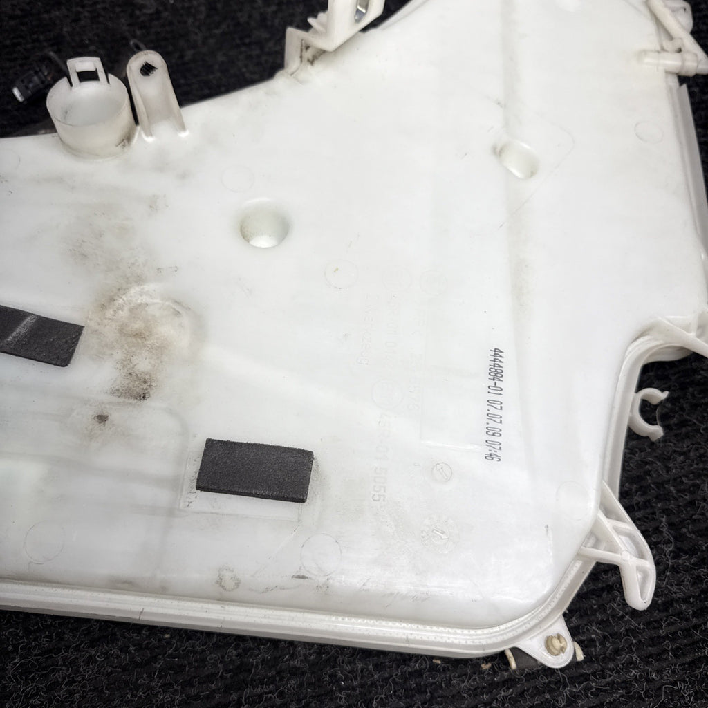 ☑️ 08-13 BMW 128i 135i E82 E88 Windshield Washer Reservoir Tank Coupe Sedan OEM