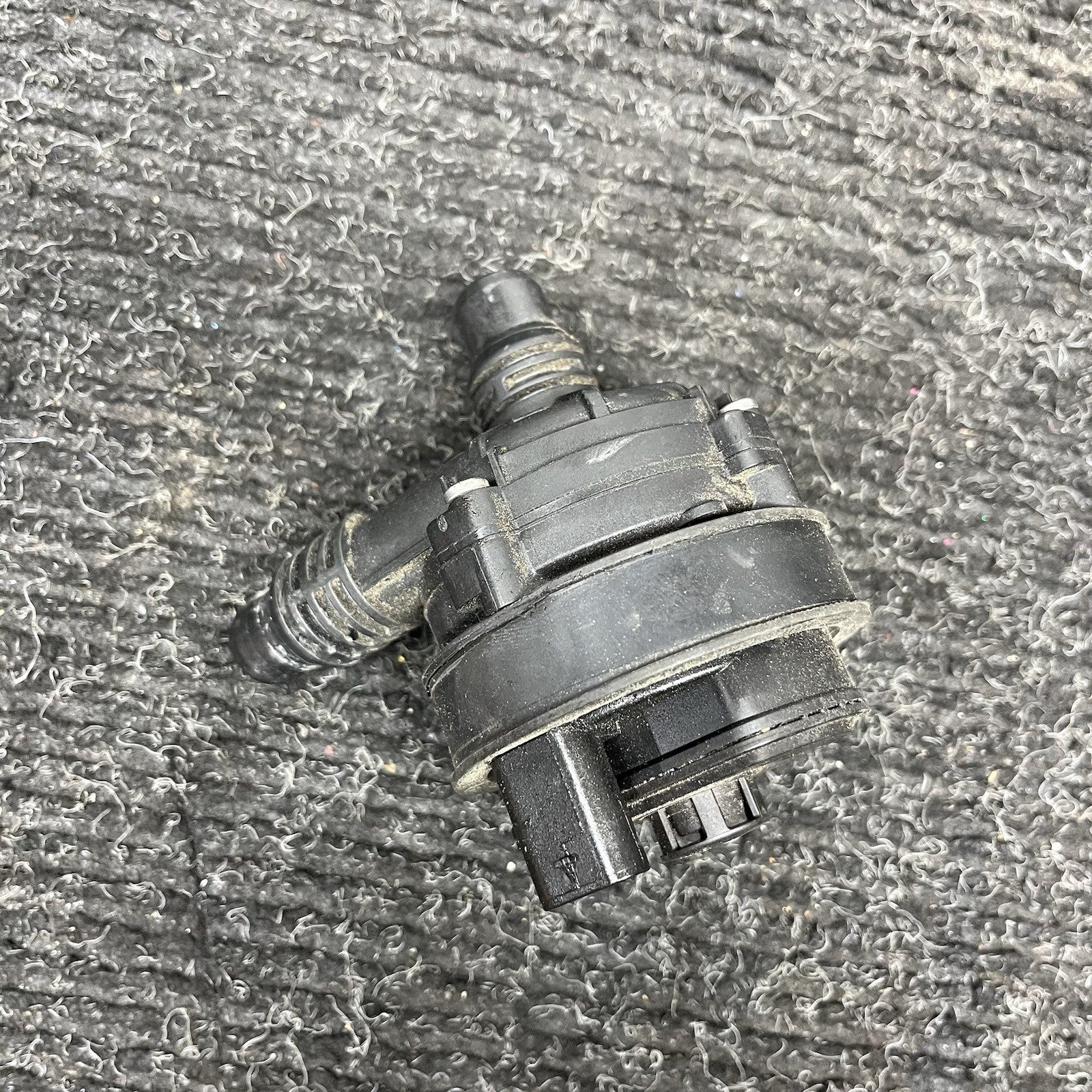 ☑️ OEM BMW G01 G05 G20 G22 G30 G42 G80 G82 G83 M3 M4 Engine Auxiliary Water Pump