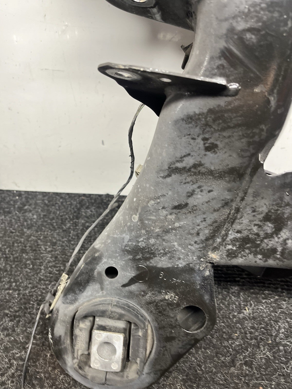 ☑️ 07-13 BMW E90 E92 E93 335I Rear Axle Subframe Crossmember Cradle Carrier OEM