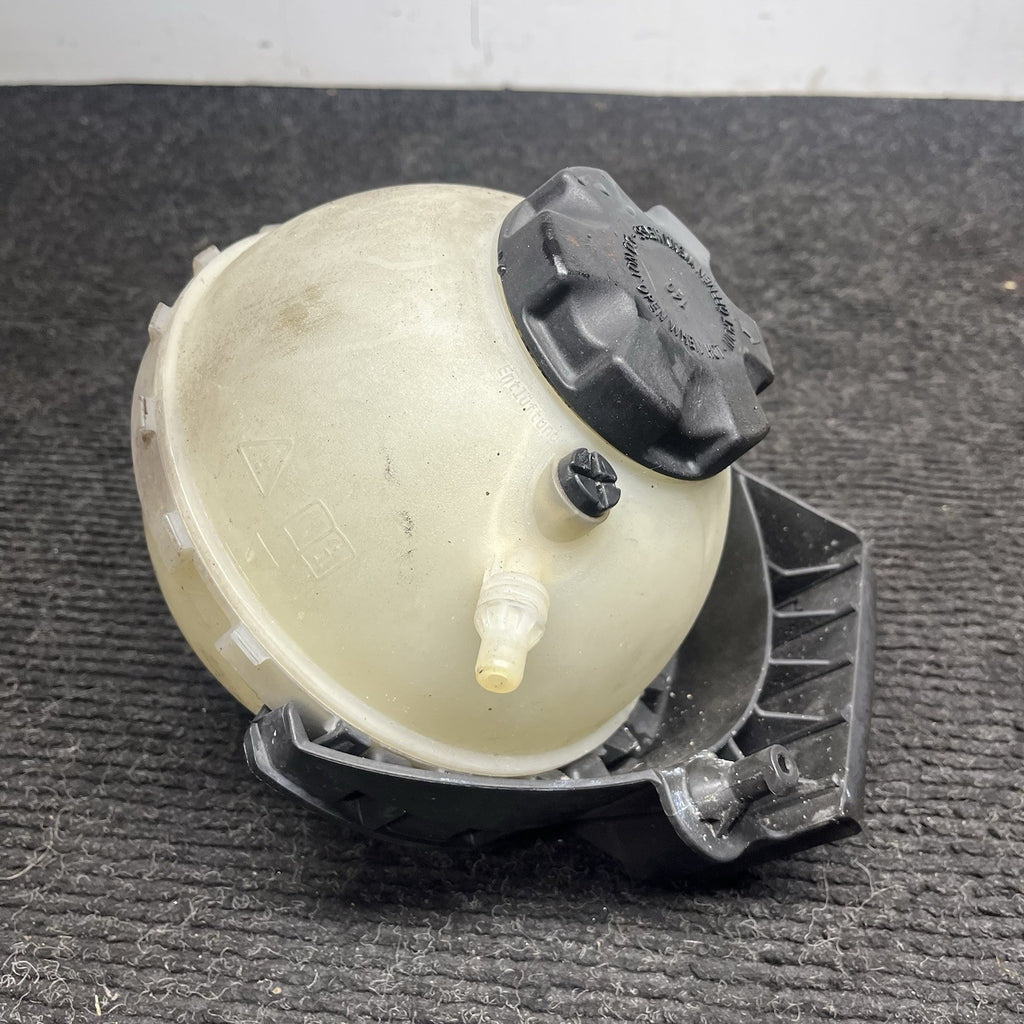 ☑️ 2012-2016 BMW 328xi F30 OEM 2.0 N20 Engine Coolant Reservoir Oveflow 7642159