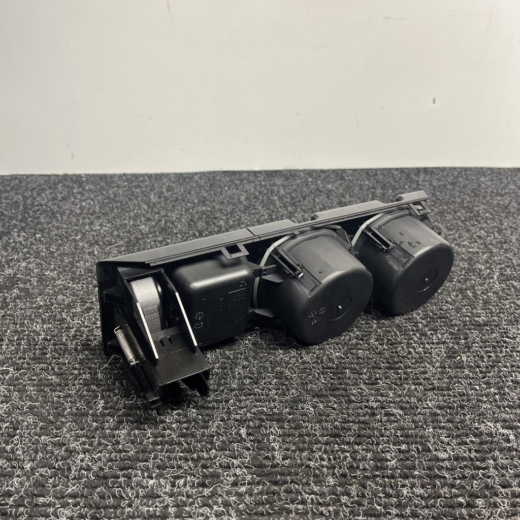 ☑️ BMW 3 SERIES E46 330 325 330ci CUP AND COIN HOLDER CENTRE/CENTER CONSOLE