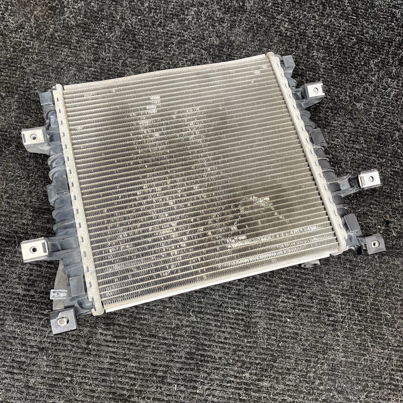 ☑️ OEM 2011-2015 AUDI Q7 3.0L FRONT LEFT RIGHT AUX AUXILIARY SECONDARY RADIATOR