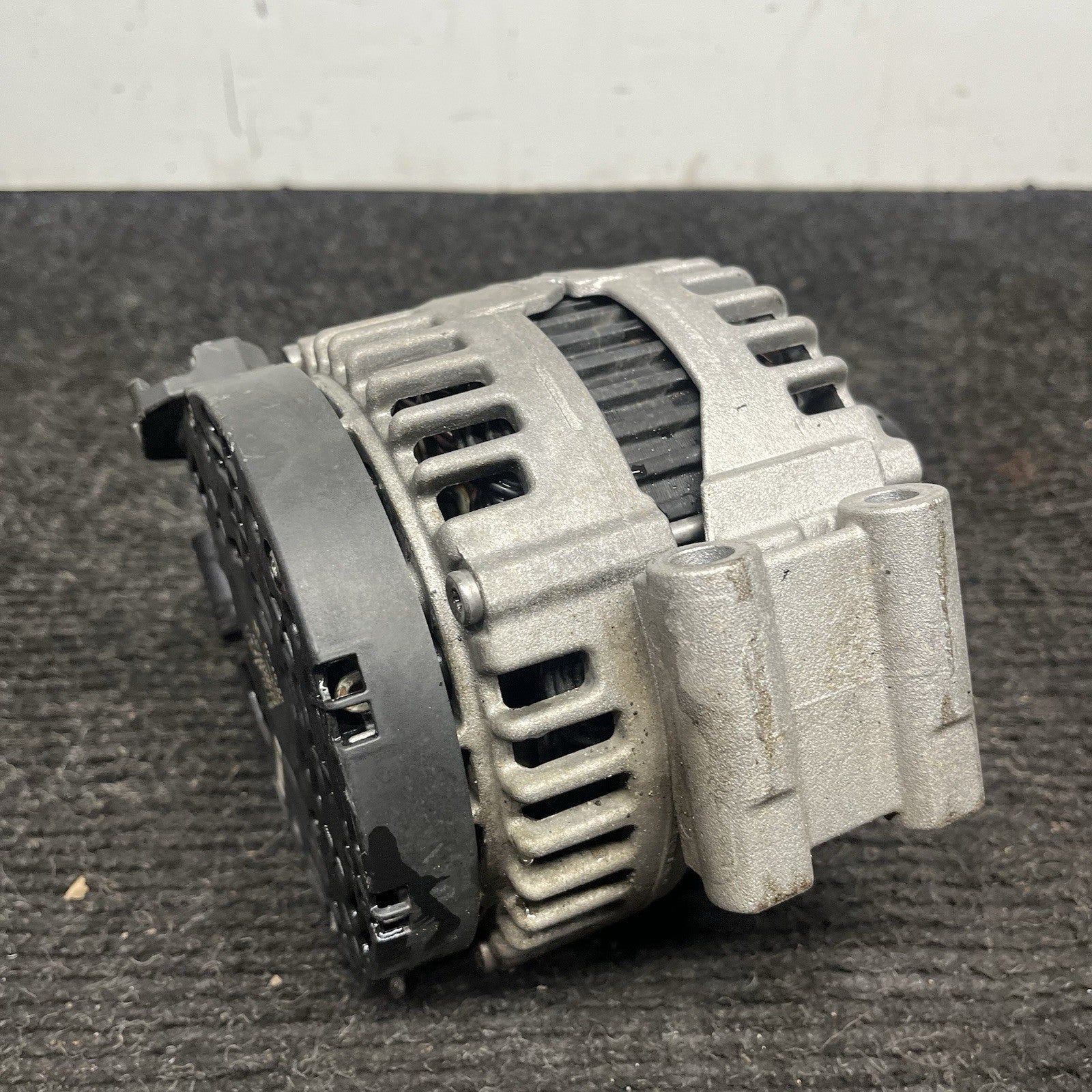 ☑️ BMW E82 E88 E90 E92 E93 335 N54 Charging Alternator Generator 180A BOSCH