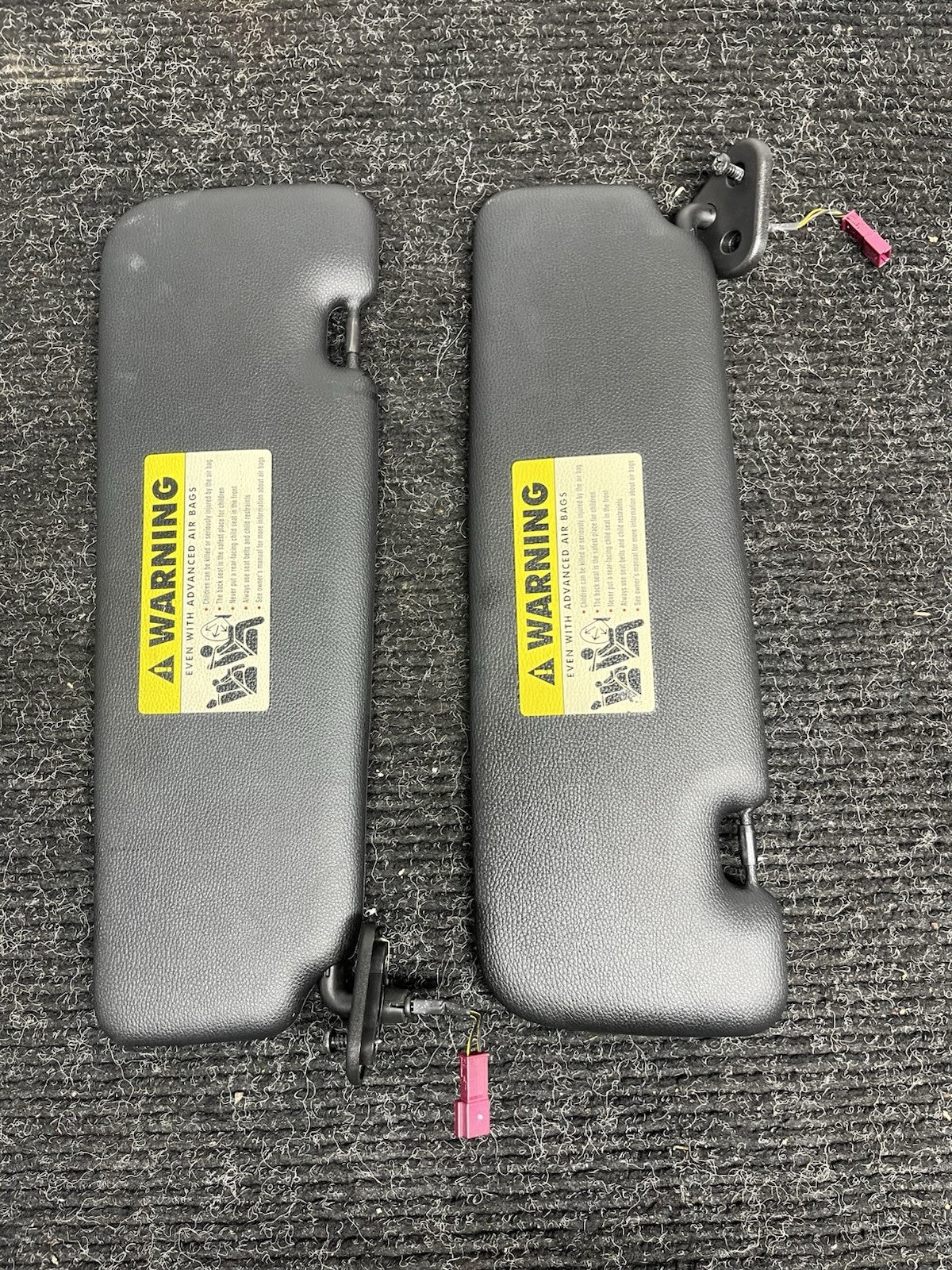 ☑️ 07-13 OEM BMW E88 E93 128 328 335 M3 Convertible Driver Passenger Visor SET