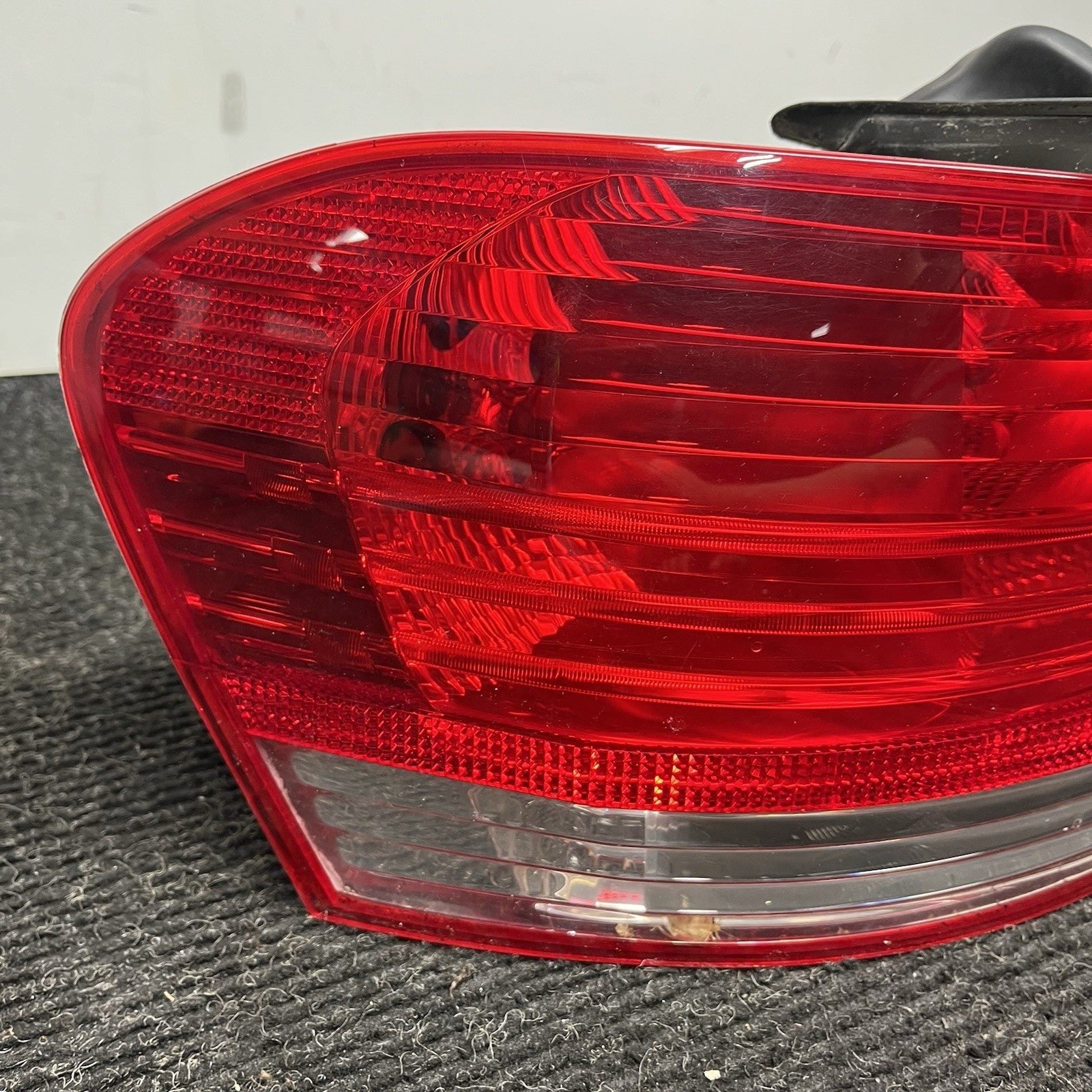 ☑️ 08-11 BMW E82 E88 128i 135i Rear Left Driver Side Tail Light Lamp 4869809 OEM