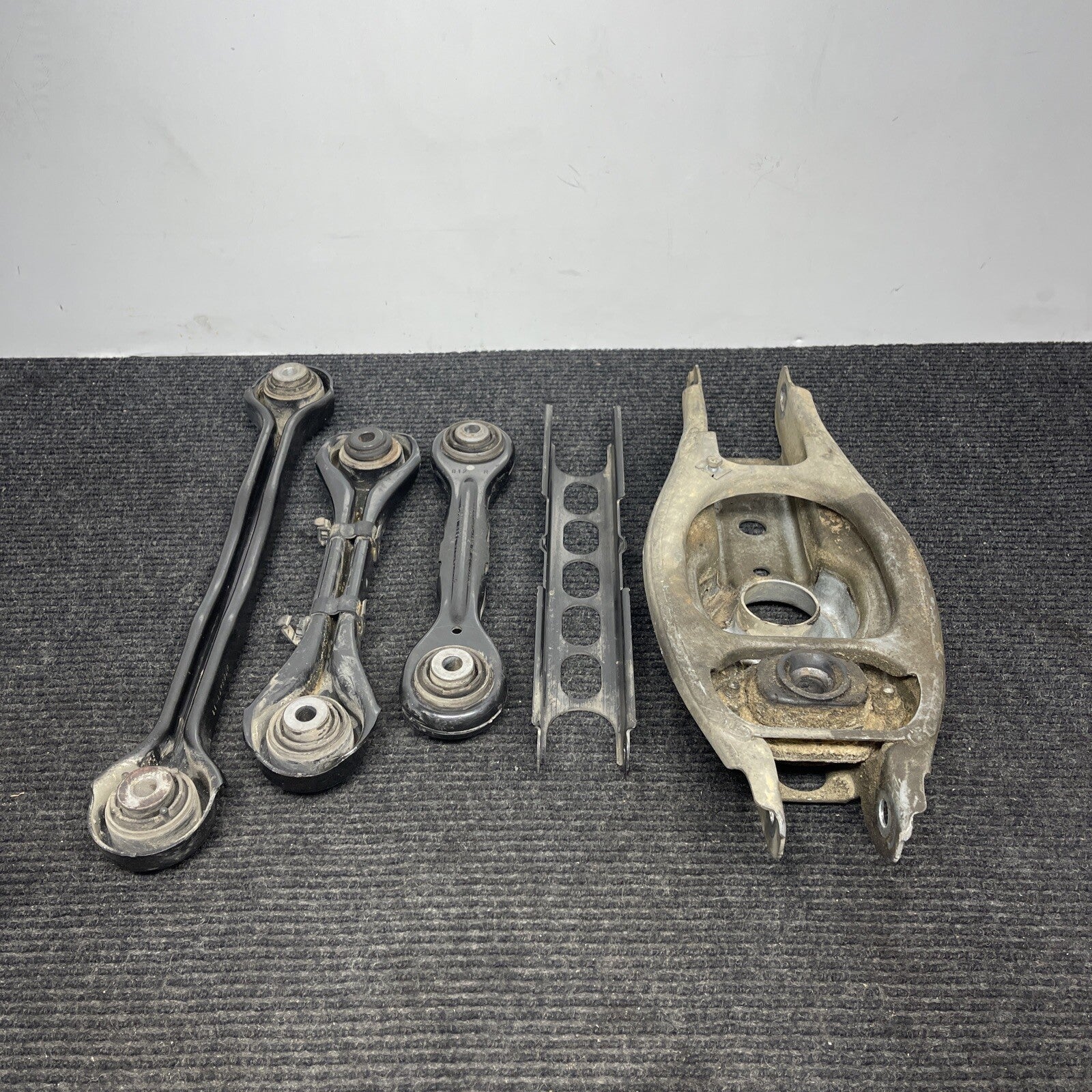 ☑️ OEM BMW E82 E90 E92 Rear Left Lower Upper Suspension Control Arm Wishbone SET