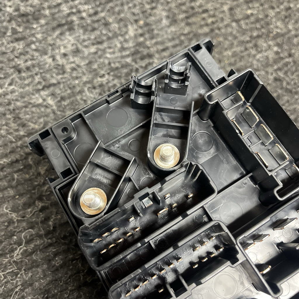 ☑️ 2008-2014 Subaru Impreza WRX STI Engine Bay Fuse Box Relay Box OEM 82241FG050