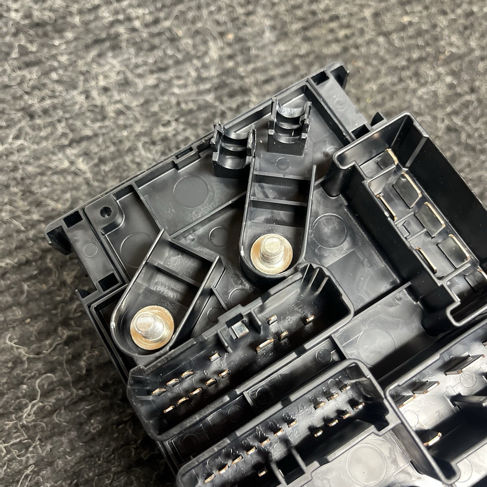 ☑️ 2008-2014 Subaru Impreza WRX STI Engine Bay Fuse Box Relay Box OEM 82241FG050