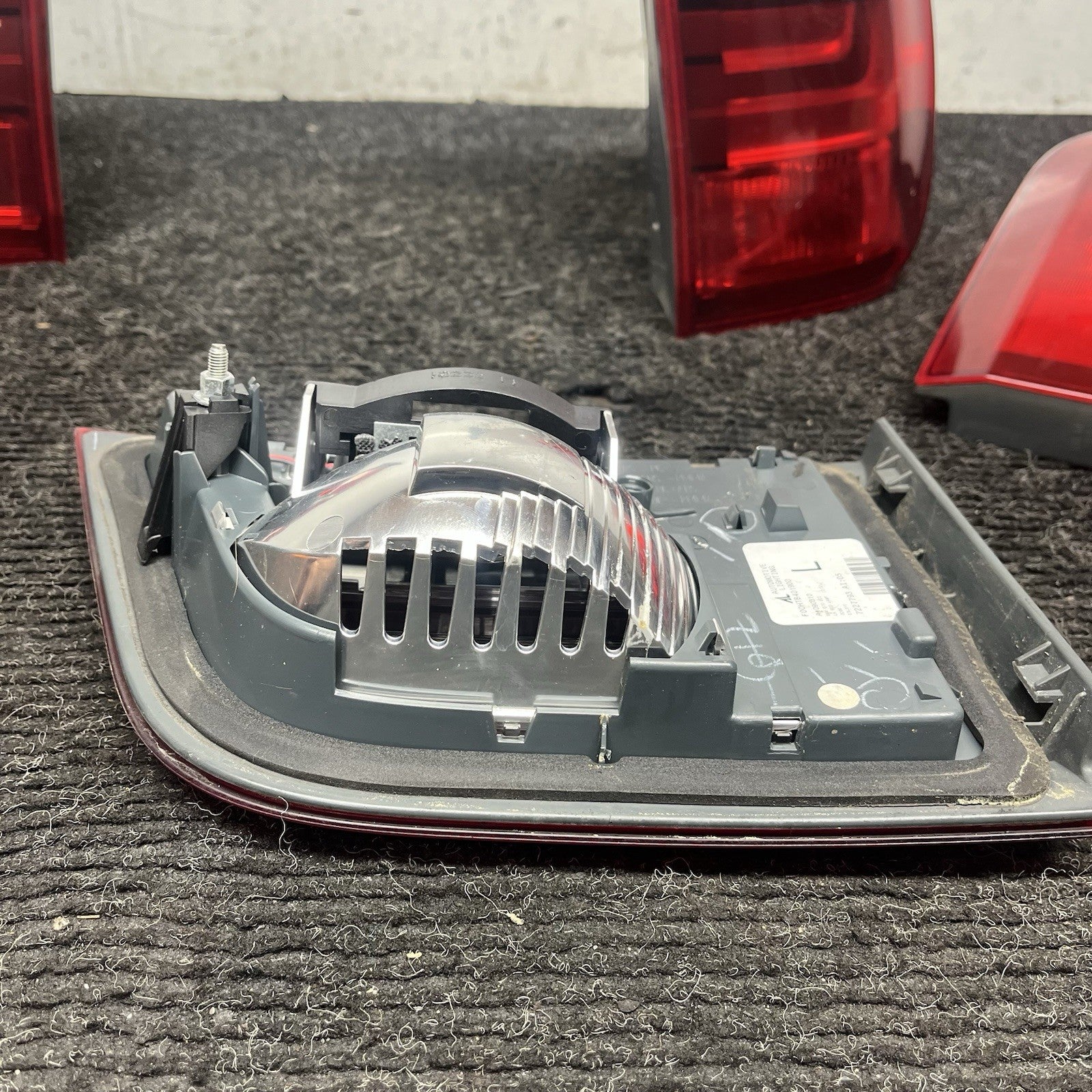 ☑️ BMW X5 E70 2010–2013 Lci Tail Lights Inner & Outer Set (4pcs) OEM