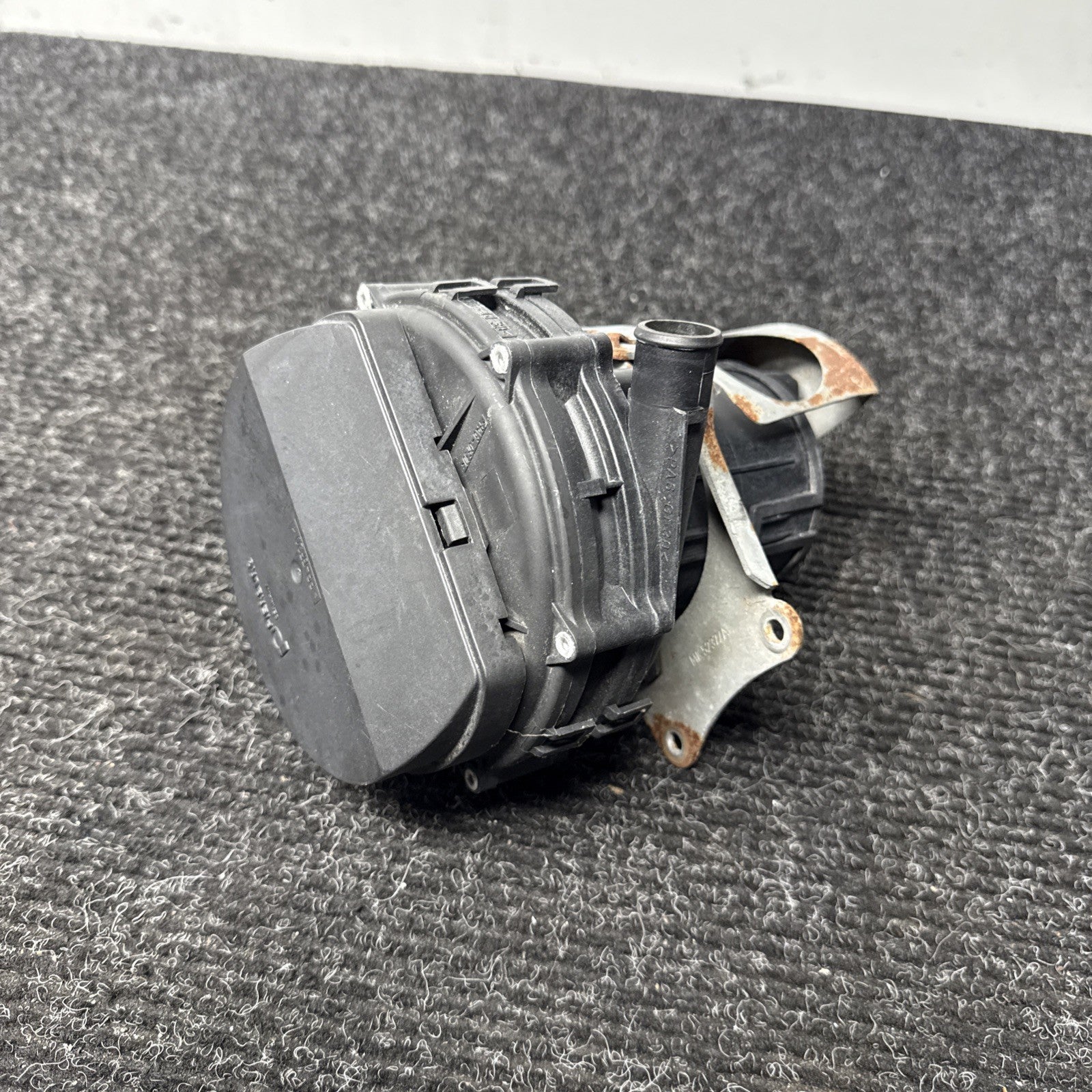 ☑️ 2000-2005 BMW E46 E46 323i 325i 328i 330i secondary air pump OEM 1435364