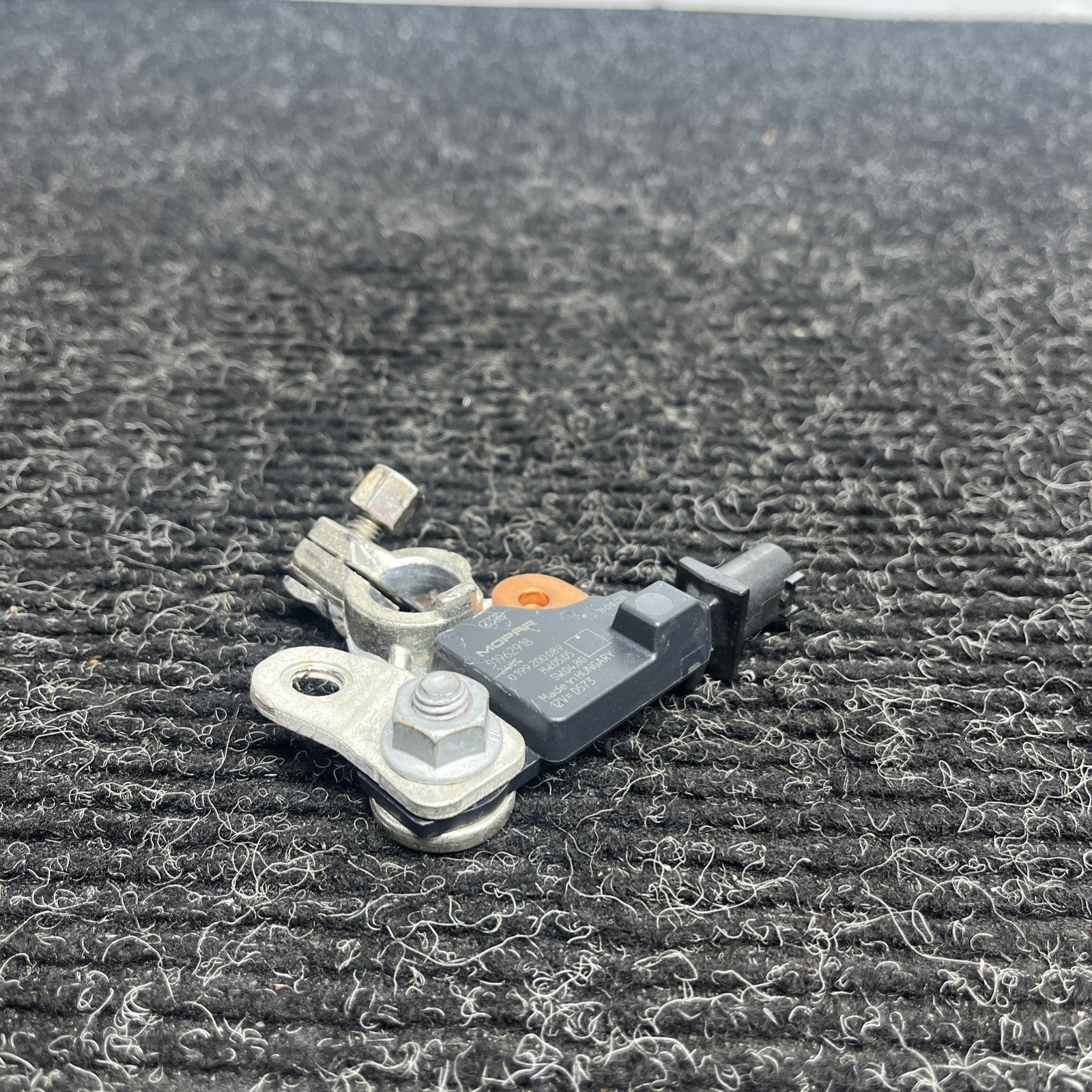 ☑️ 14-17 MOPAR JEEP MASERATI GHIBLI NEGATIVE BATTERY CURRENT SENSOR OEM