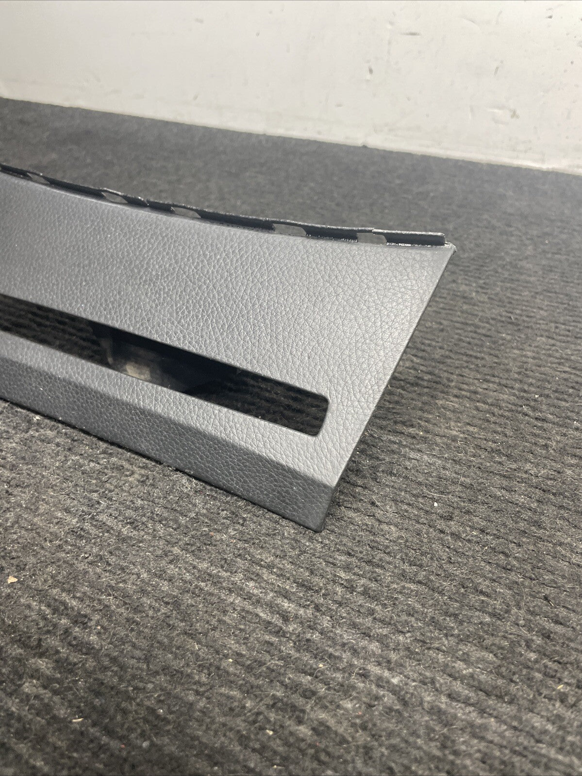 ☑️ 2006-2010 BMW M5 E60 CENTER CONSOLE UNDER PANEL TRIM OEM - 7906380