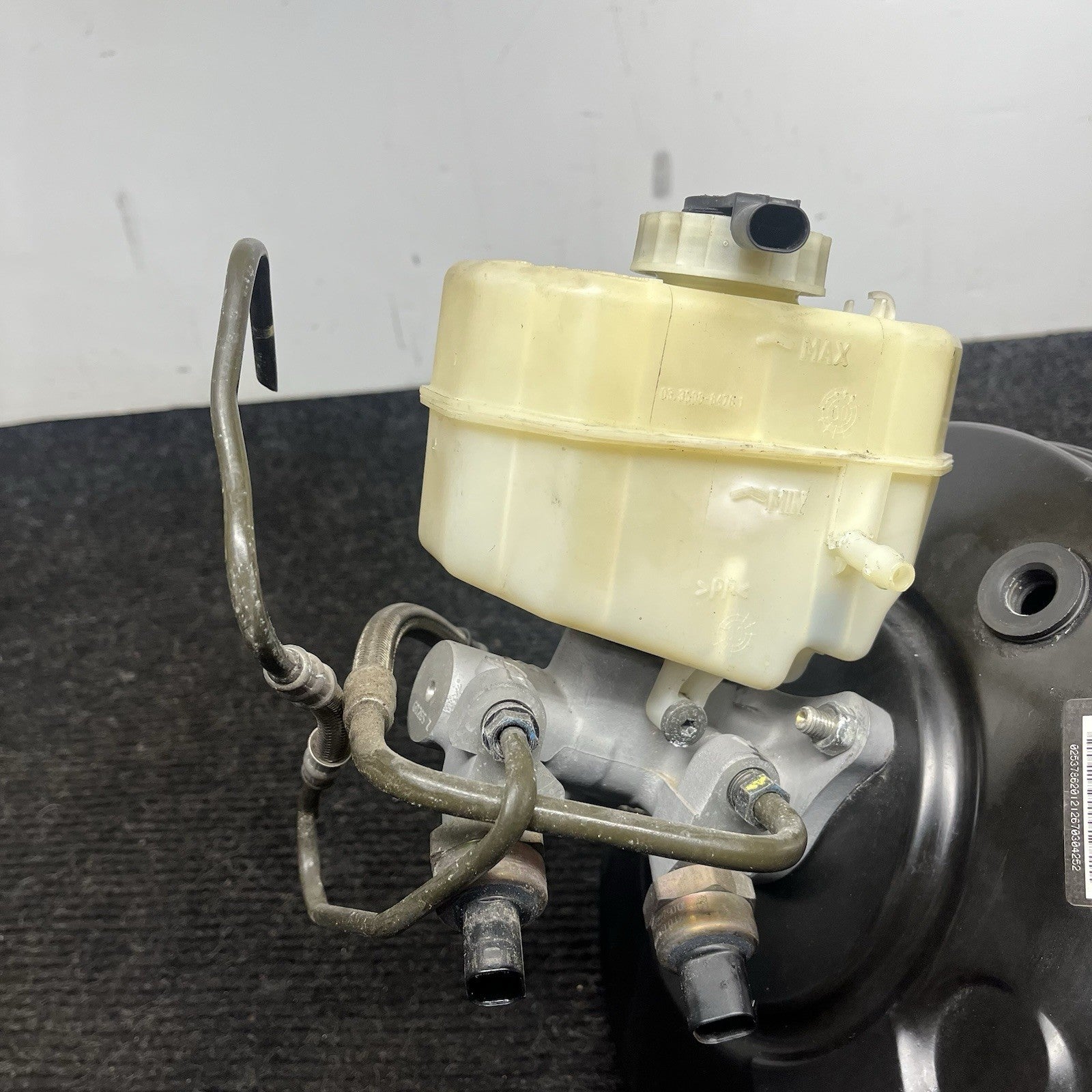 ☑️ Brake Booster SERVO Master Cylinder Reservoir Tank OEM BMW E46 325 330 01-06