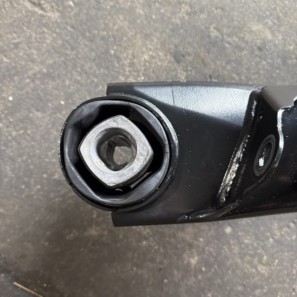 ☑️ 12-15 BMW 335i 328i F30 REAR SUSPENSION CROSSMEMBER SUBFRAME FRAME MOUNT OEM